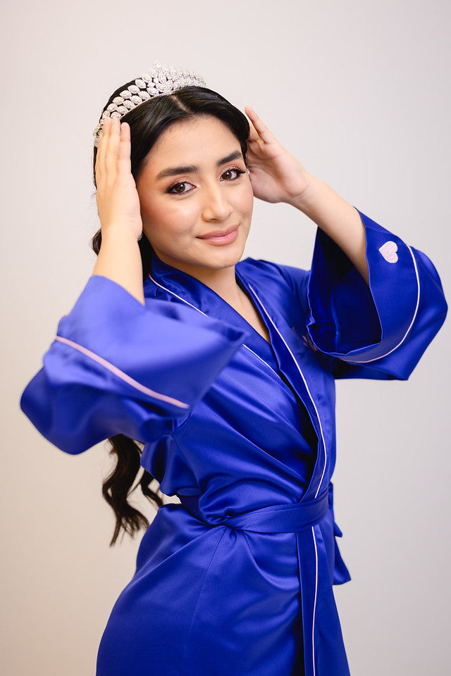 Robe Belly Curto Azul Royal Detalhes em Friso e Personalizado para Debutante