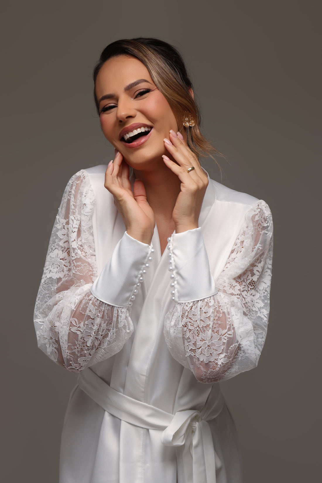 Robe Grazi Renda Chantilly para Noiva Romantica