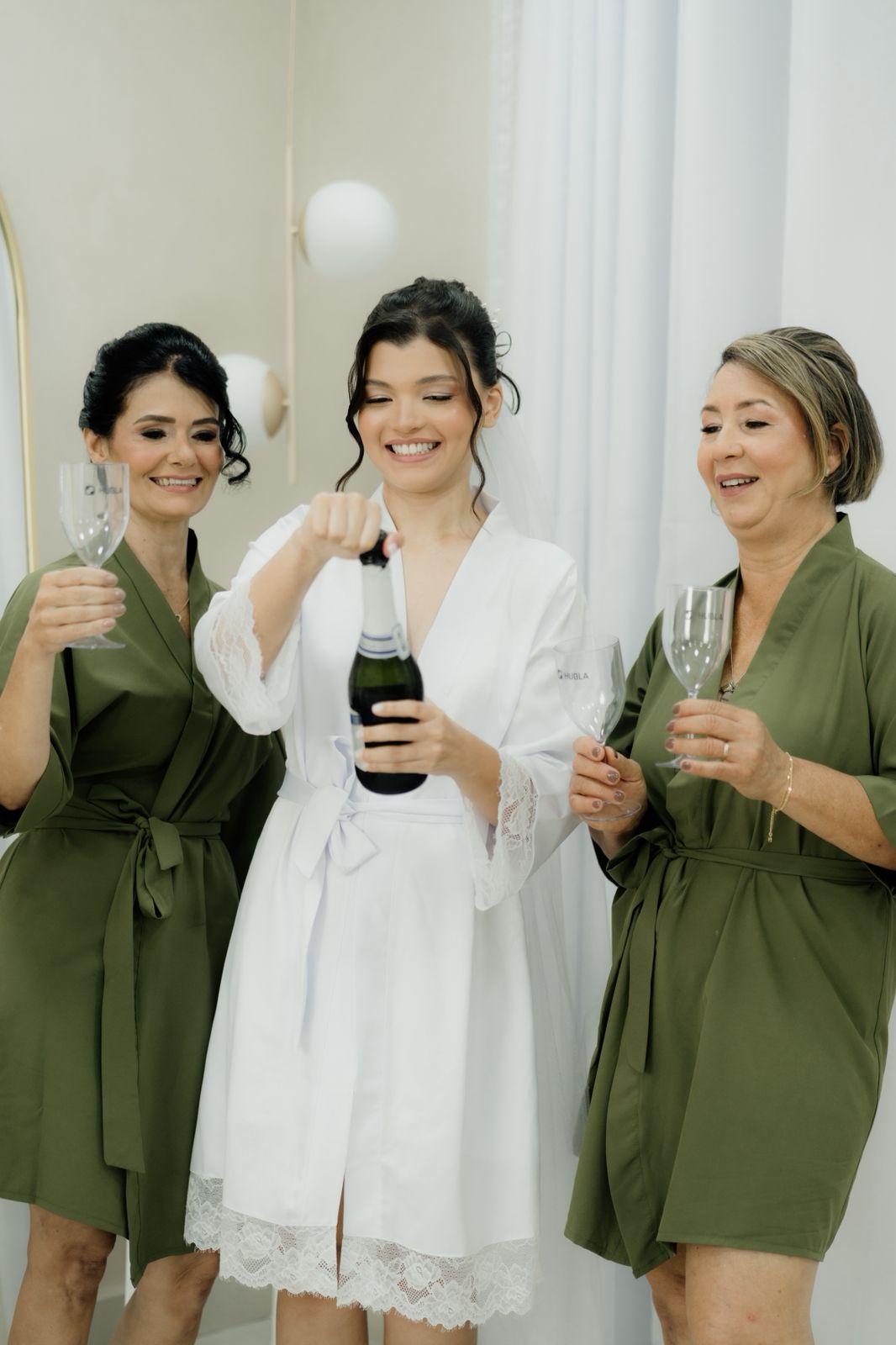 Robe Beatriz Curto, Renda Chantilly Noiva Classica