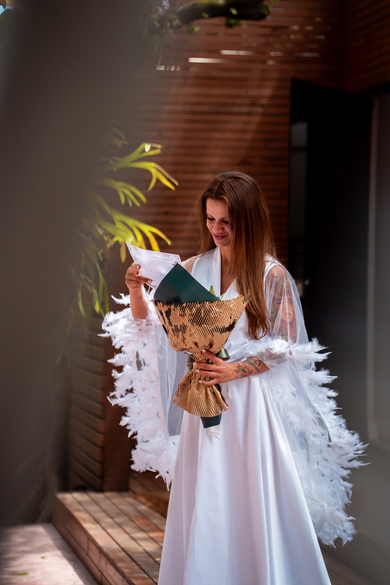 Robe Isis Imponente de Plumas Luxo