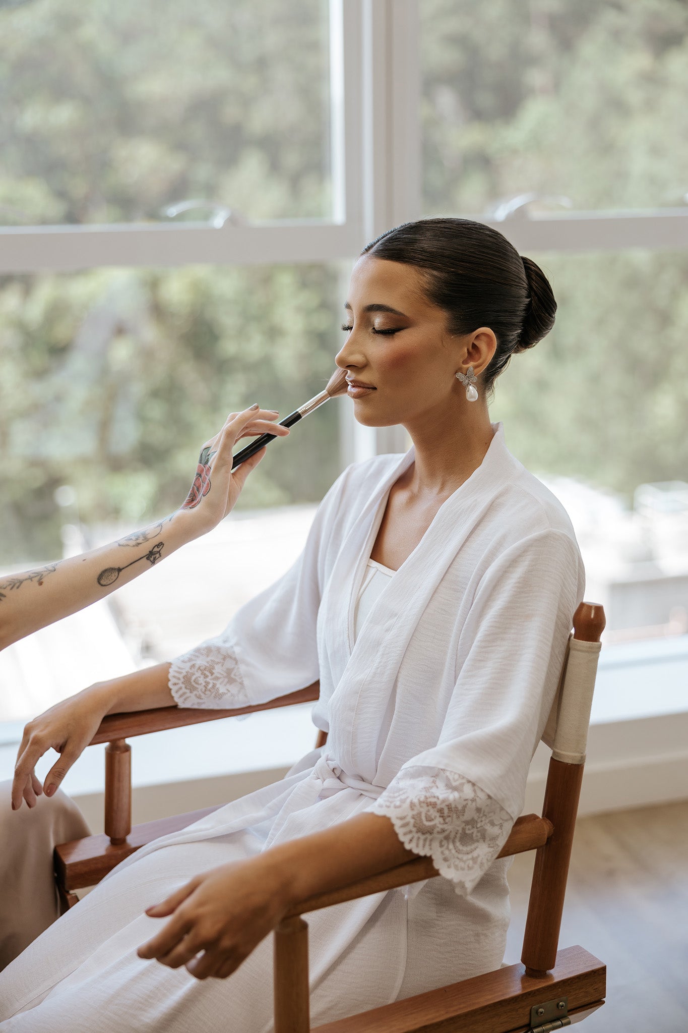 Robe Beatriz Curto com Renda Chantilly para Noiva Classica