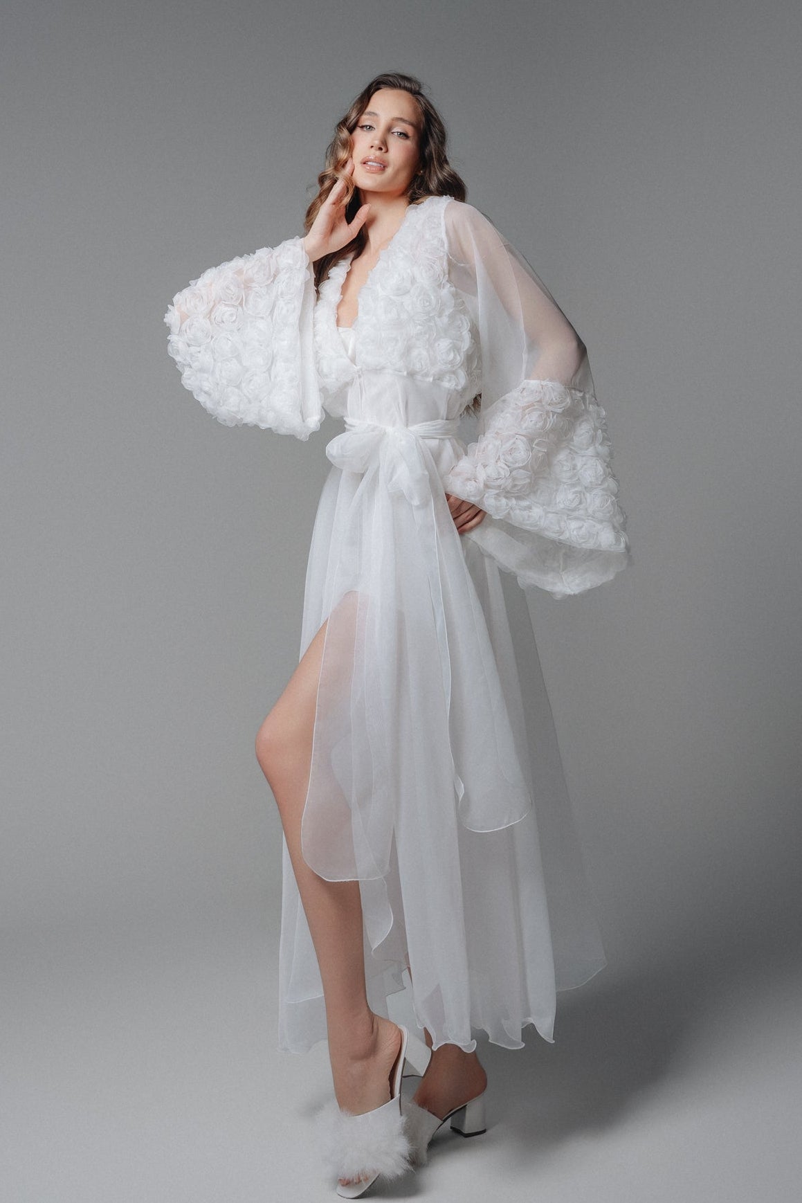 Robe Pietra de Voal Plissado com Camisola para Noivas Romanticas