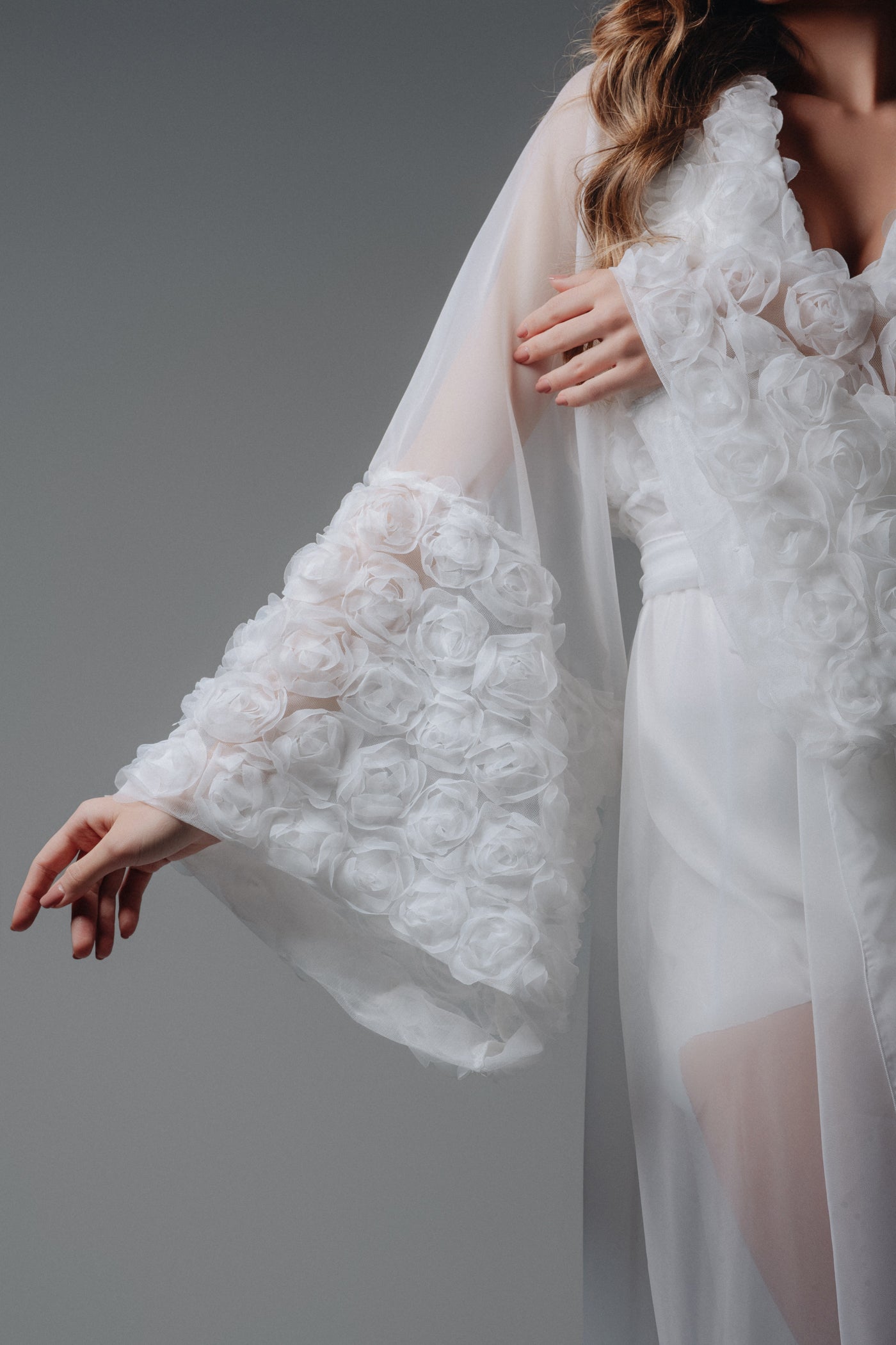 Robe Pietra de Voal Plissado com Camisola para Noivas Romanticas