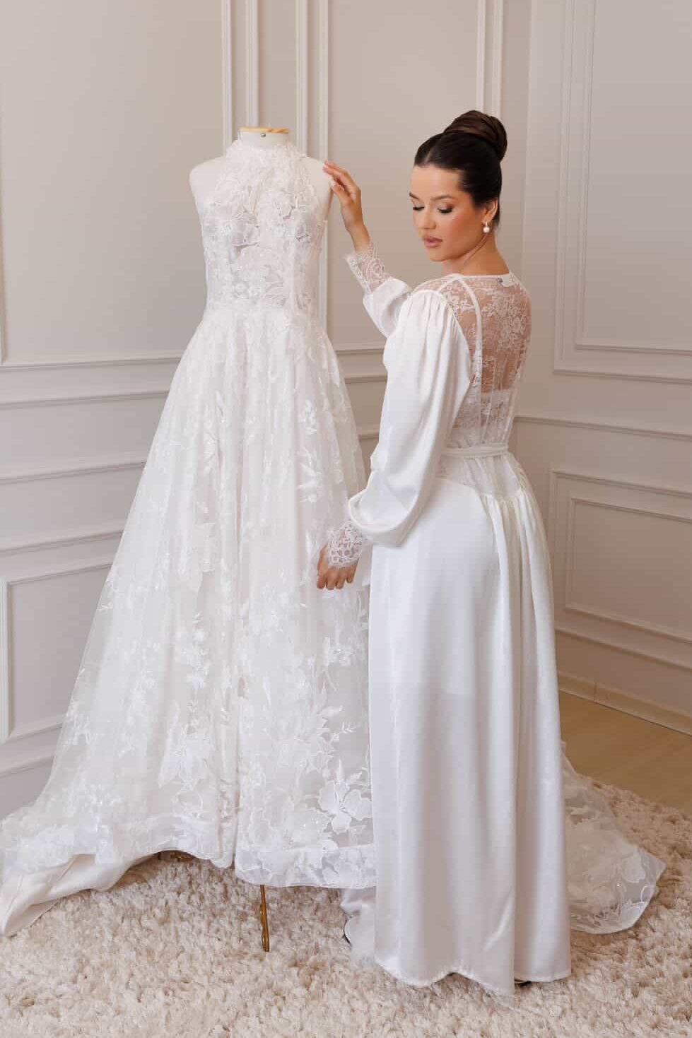 Robe Poliana com Camisola Renda Chantilly Romântica