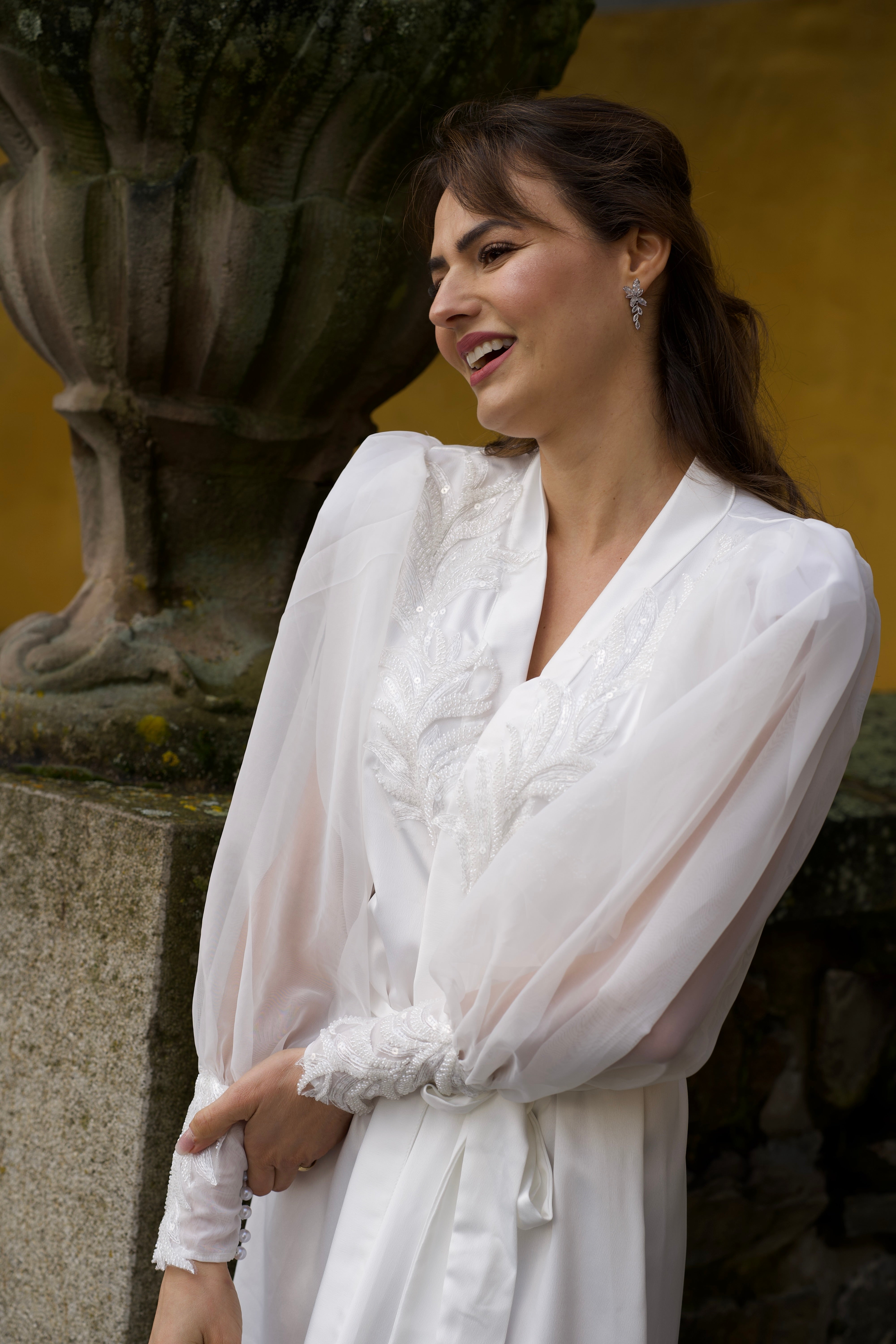 Robe Munique Bordado em Miçanga Artesanais para noivas clássicas