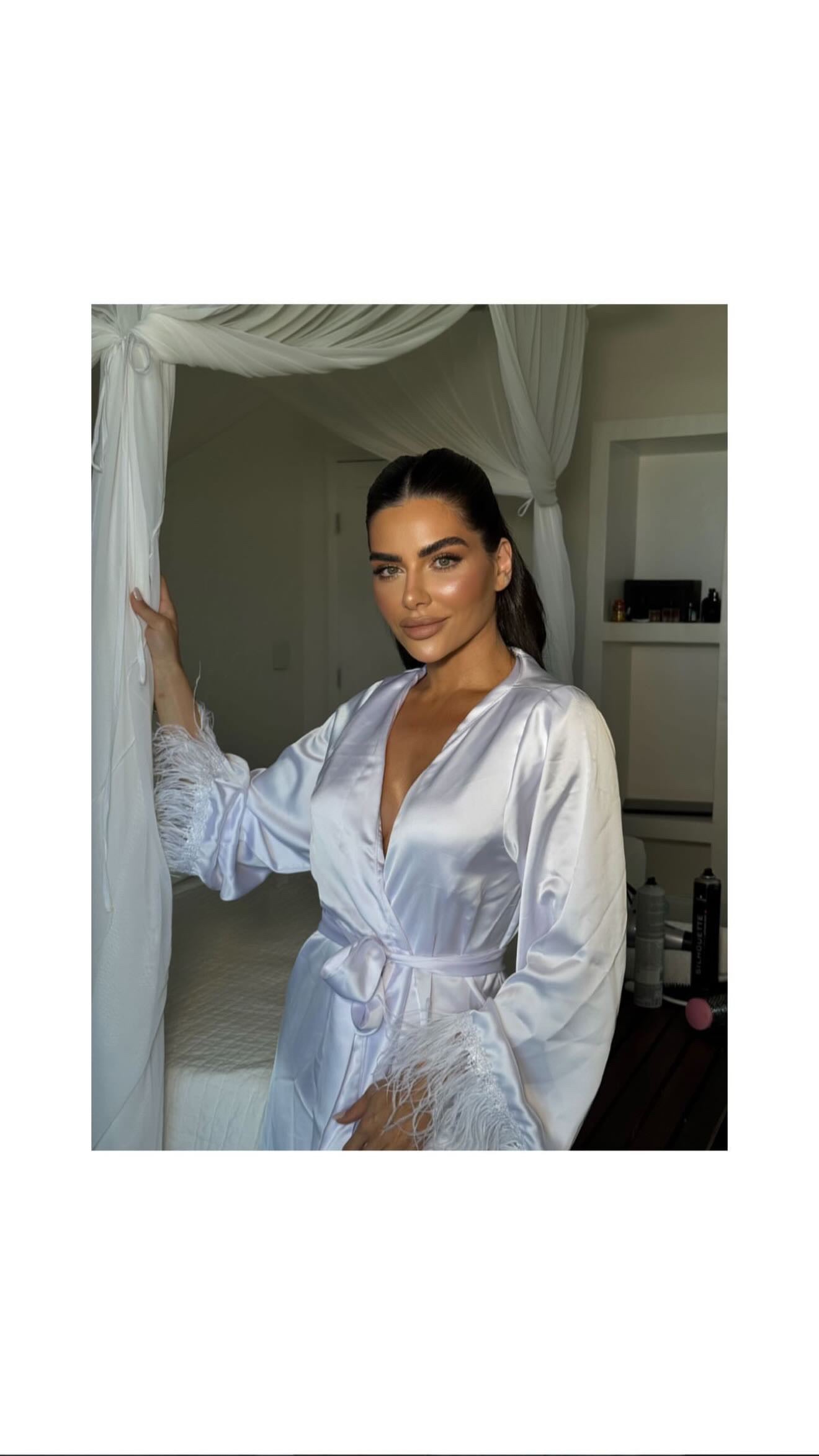 Robe Luna Longo para Noiva  com Plumas Luxo