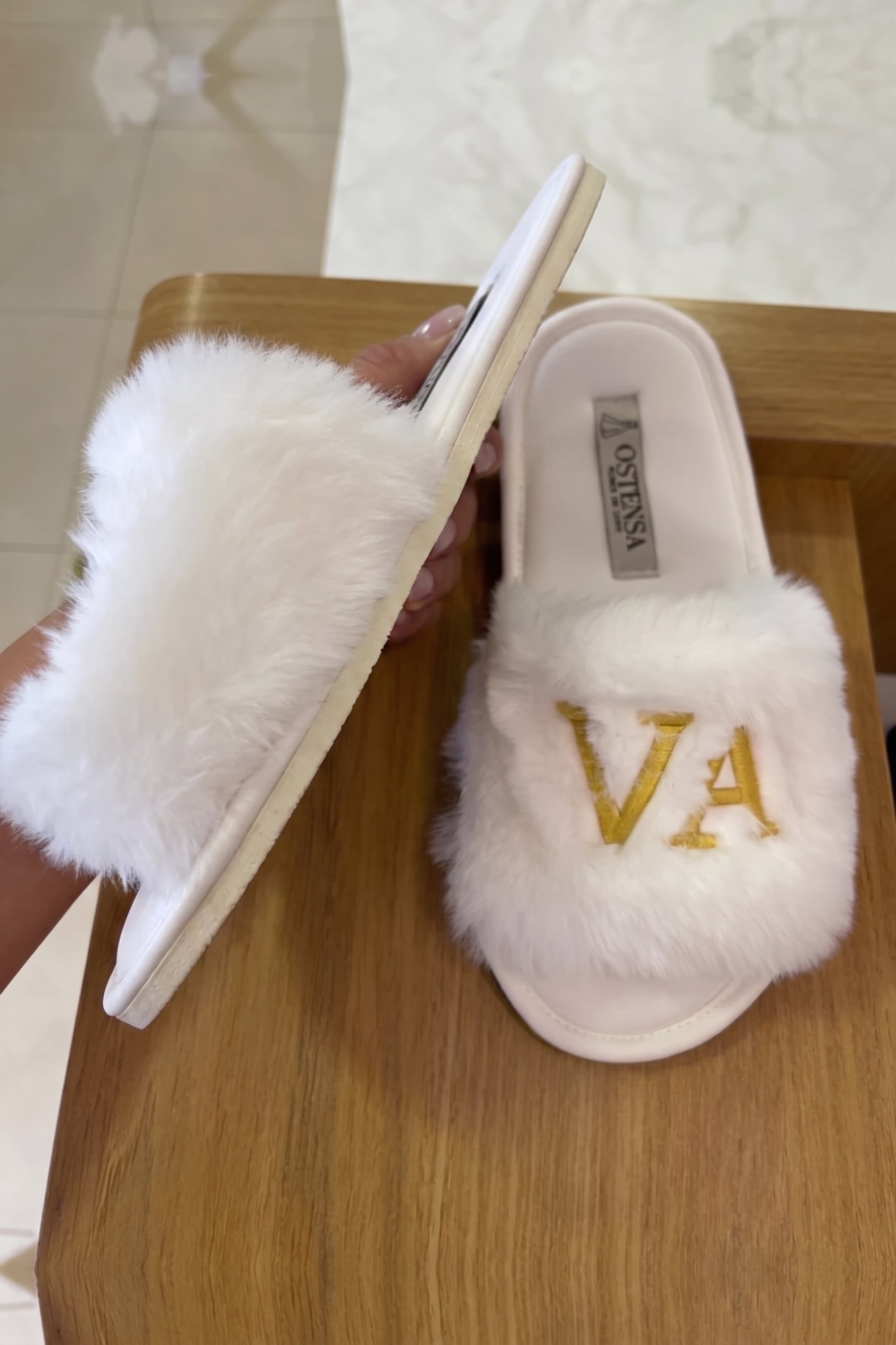 Pantufa Fabi Chinelinho de Pelúcia Macia Ideal para o Making Of da Noiva