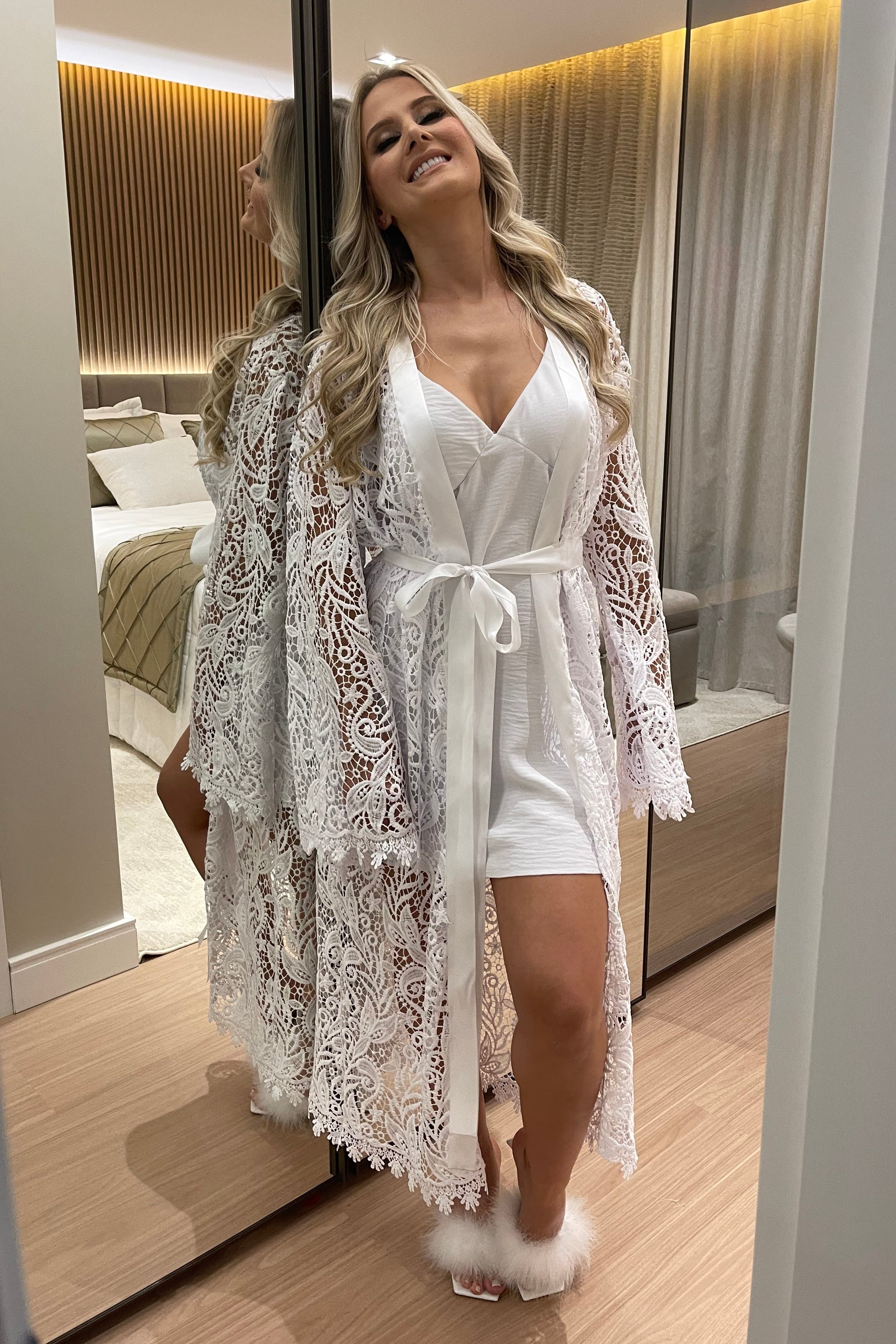 Robe Vitoriano Noiva em Renda Chantilly Francesa