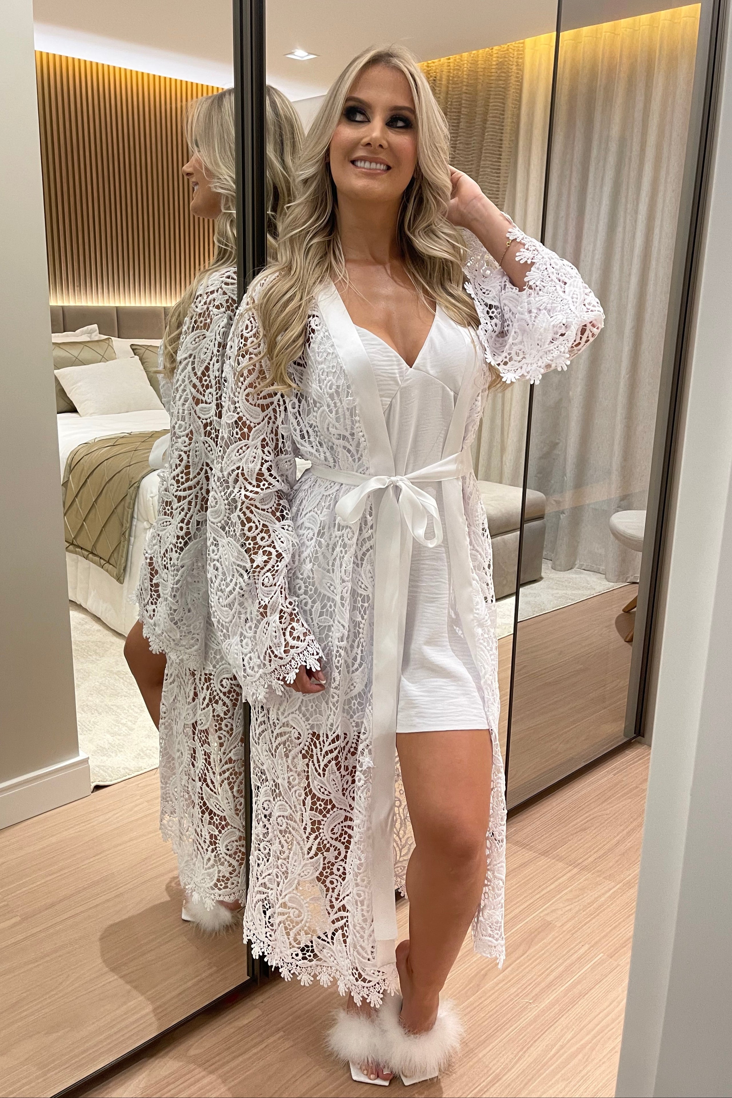 Robe Vitoriano Noiva em Renda Chantilly Francesa