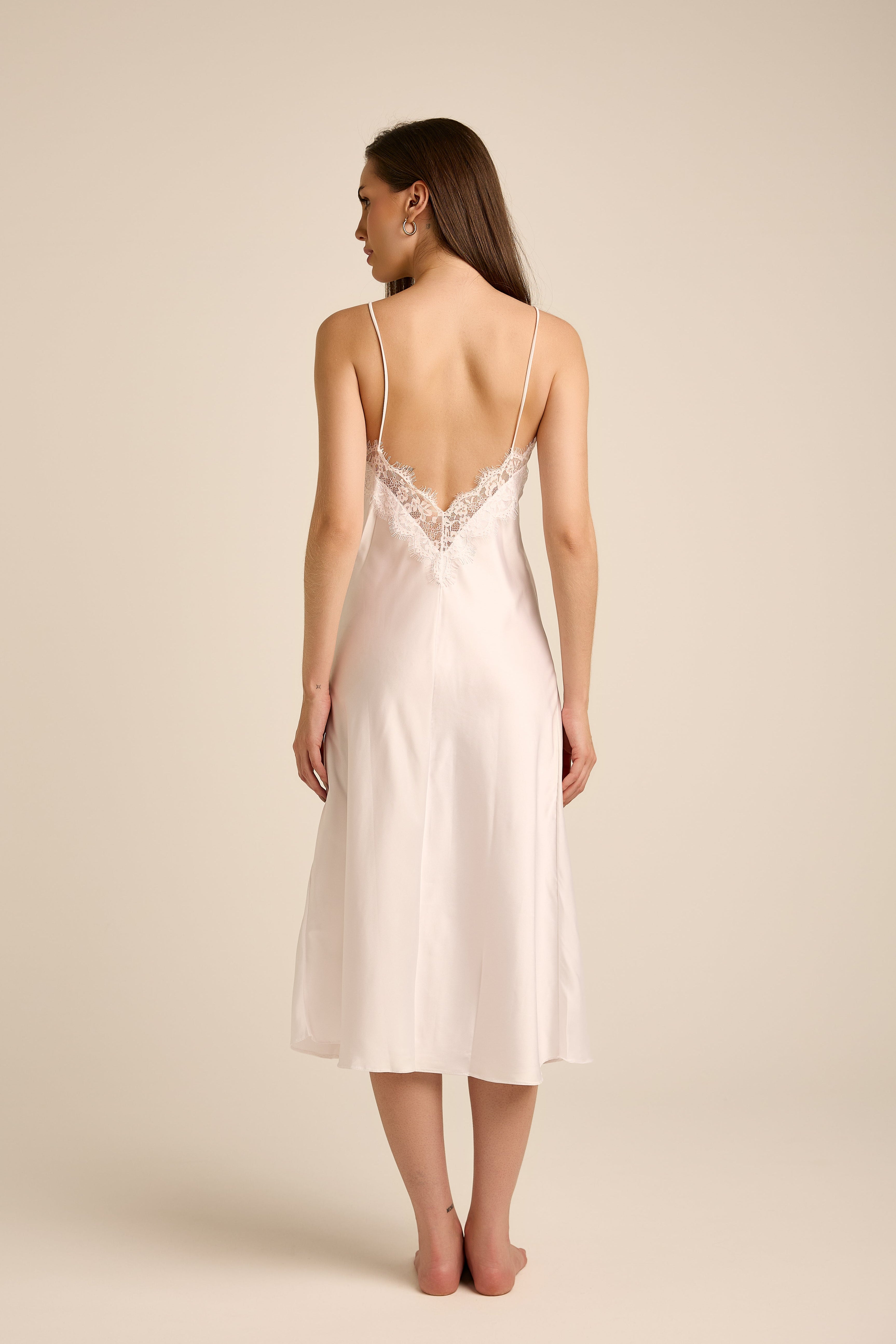 Camisola Marina de Noiva Longa com Renda Chantilly
