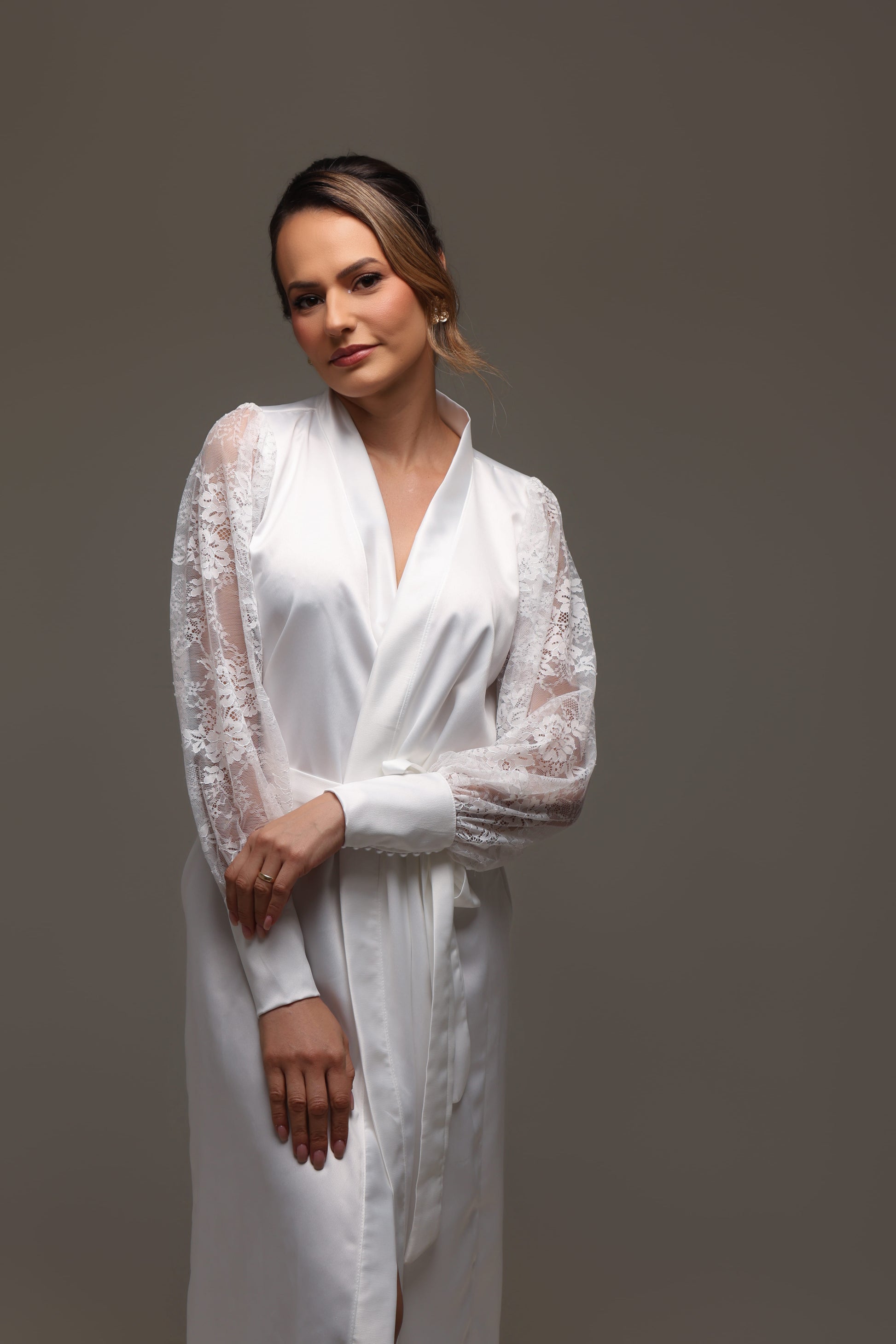 Robe Grazi Renda Chantilly para Noiva Romantica