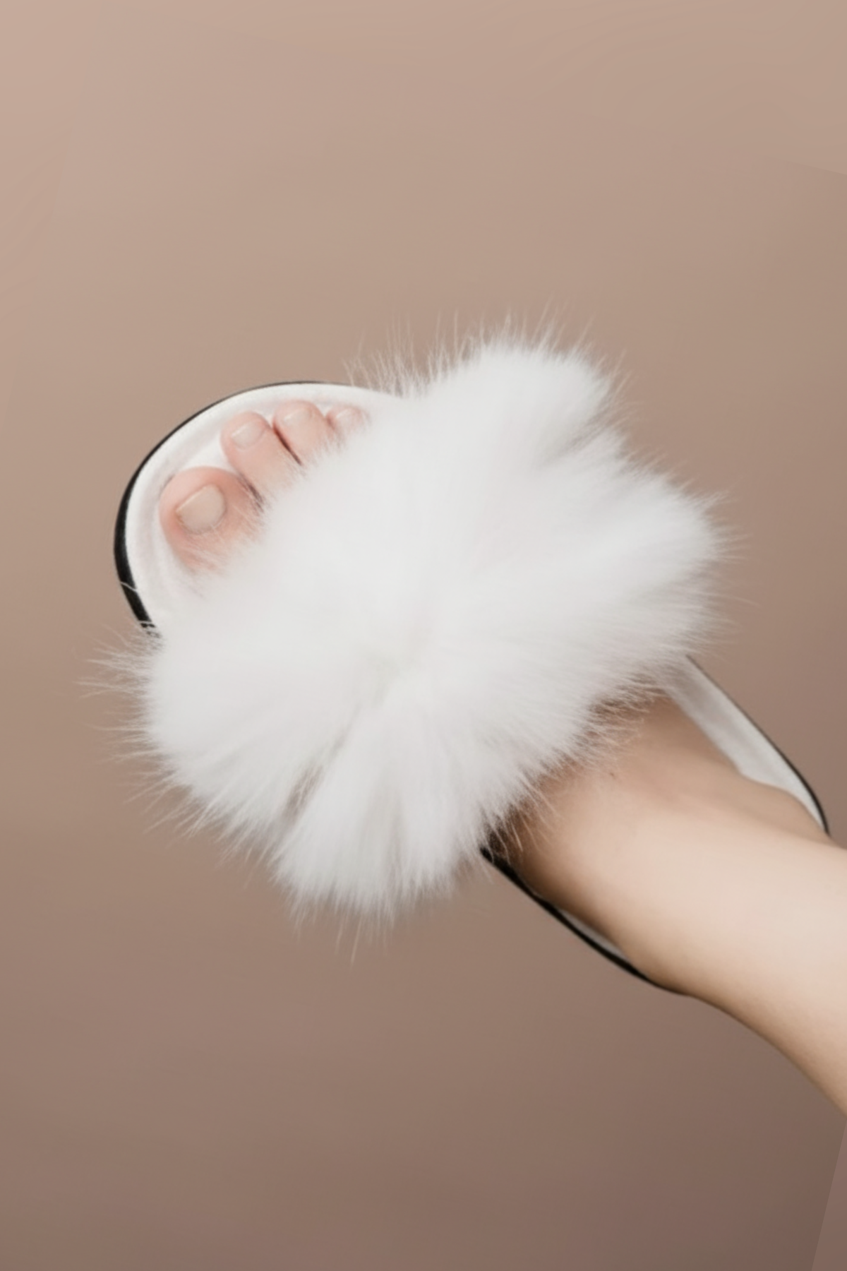 Pantufa Chinelinho Pompom Noiva Velcro Prática de Lavar