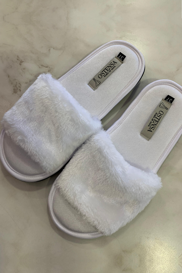 Pantufa Fabi Chinelinho de Pelúcia Macia Ideal para o Making Of da Noiva