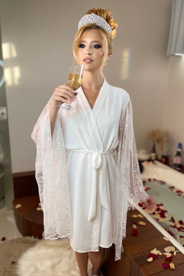 Robe Helena Curto em Renda Chantilly com Elegância para Noiva Boho Chic