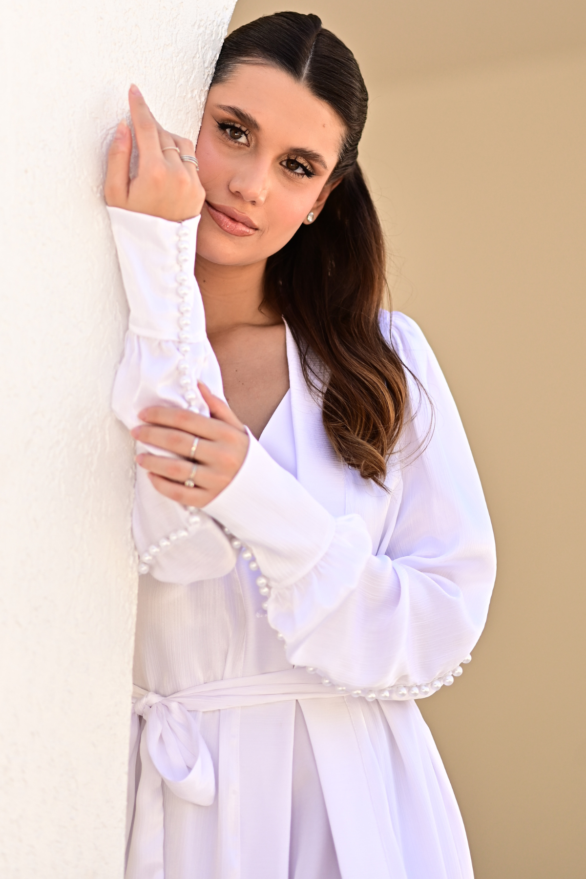 Robe Safira Longo com Mangas Bordadas em Pérolas Exclusivas