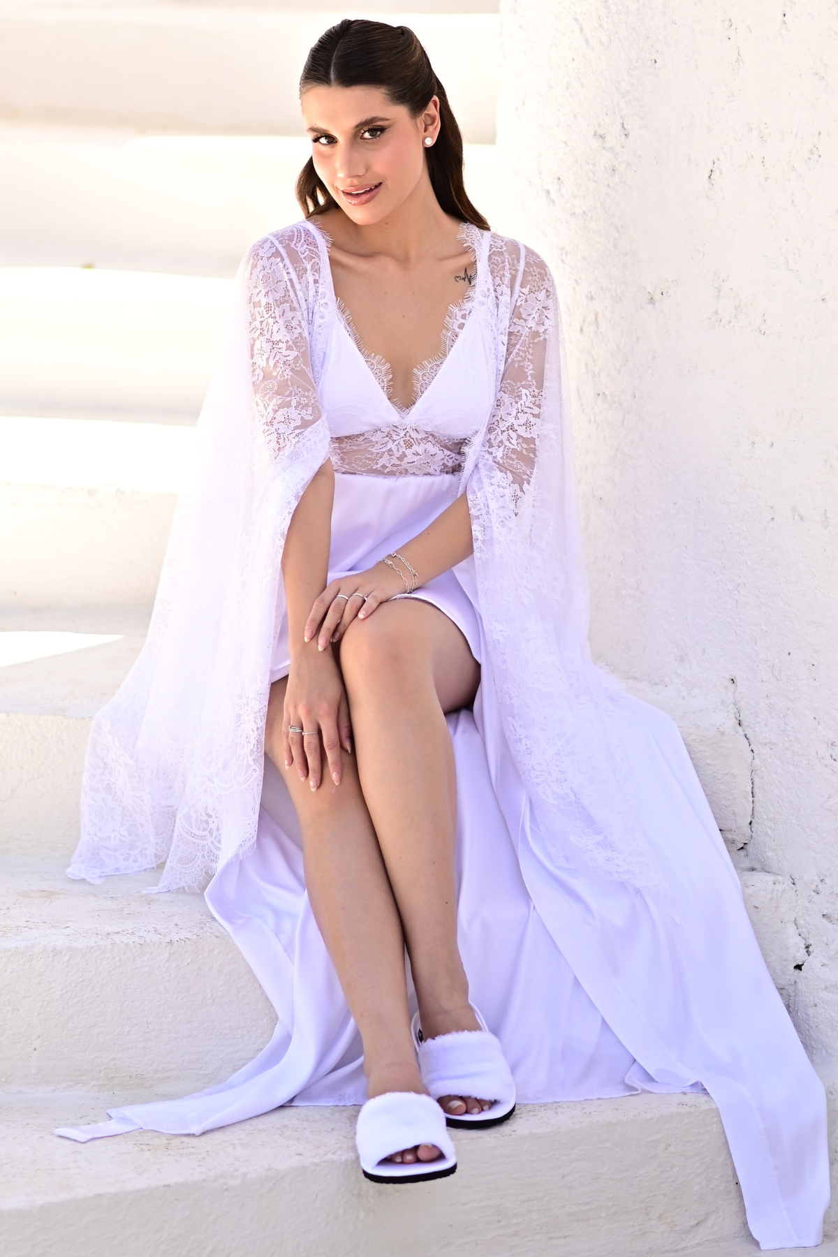 Conjunto Amélia Branco com Camisola e Robe Longo Renda Chantilly