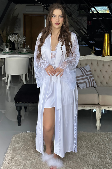 Robe Cloe Longo com Renda Chantilly Branco Elegante e Sofisticado