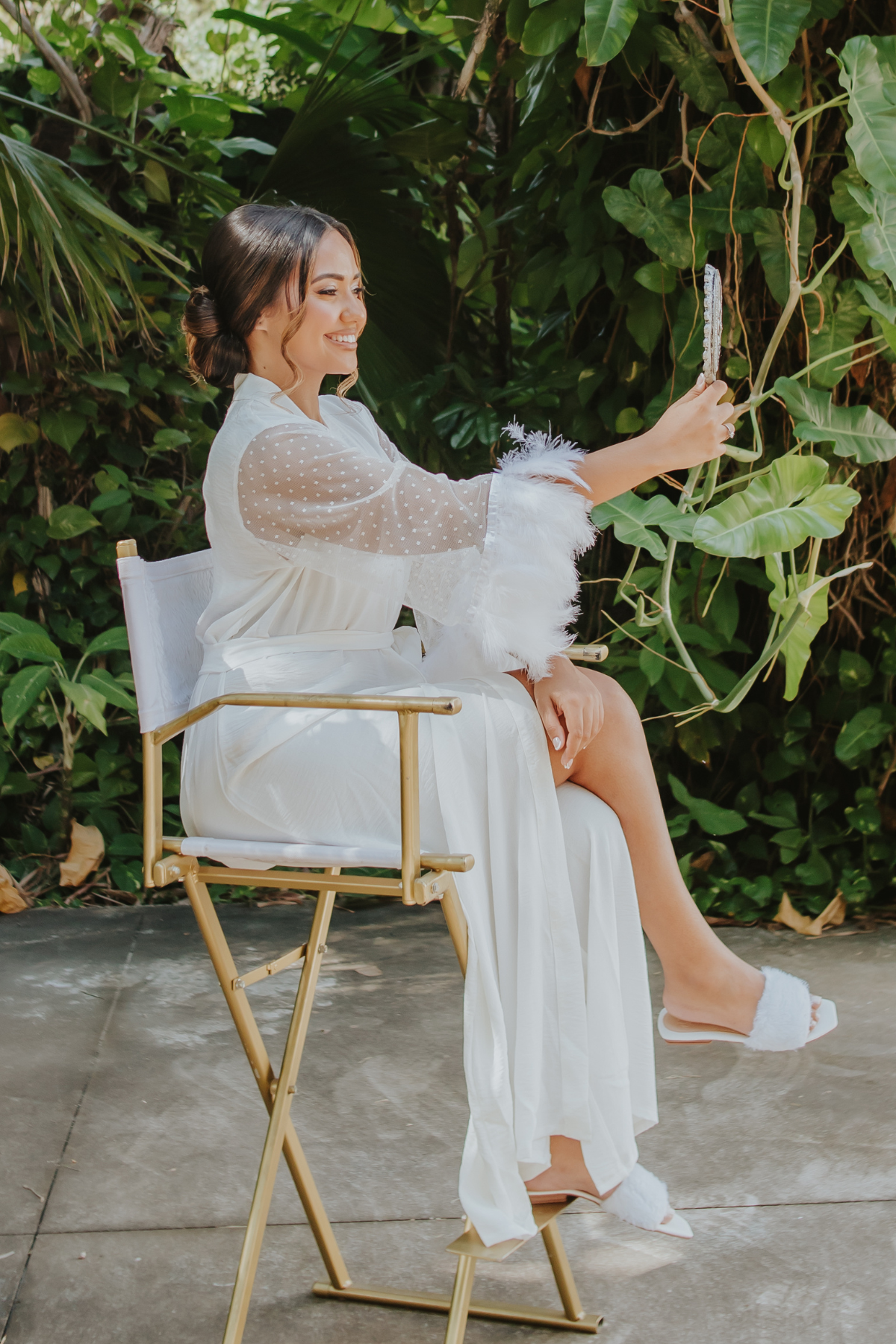 Robe Simone Longo com Mangas em Tule Poá e Plumas para Noiva