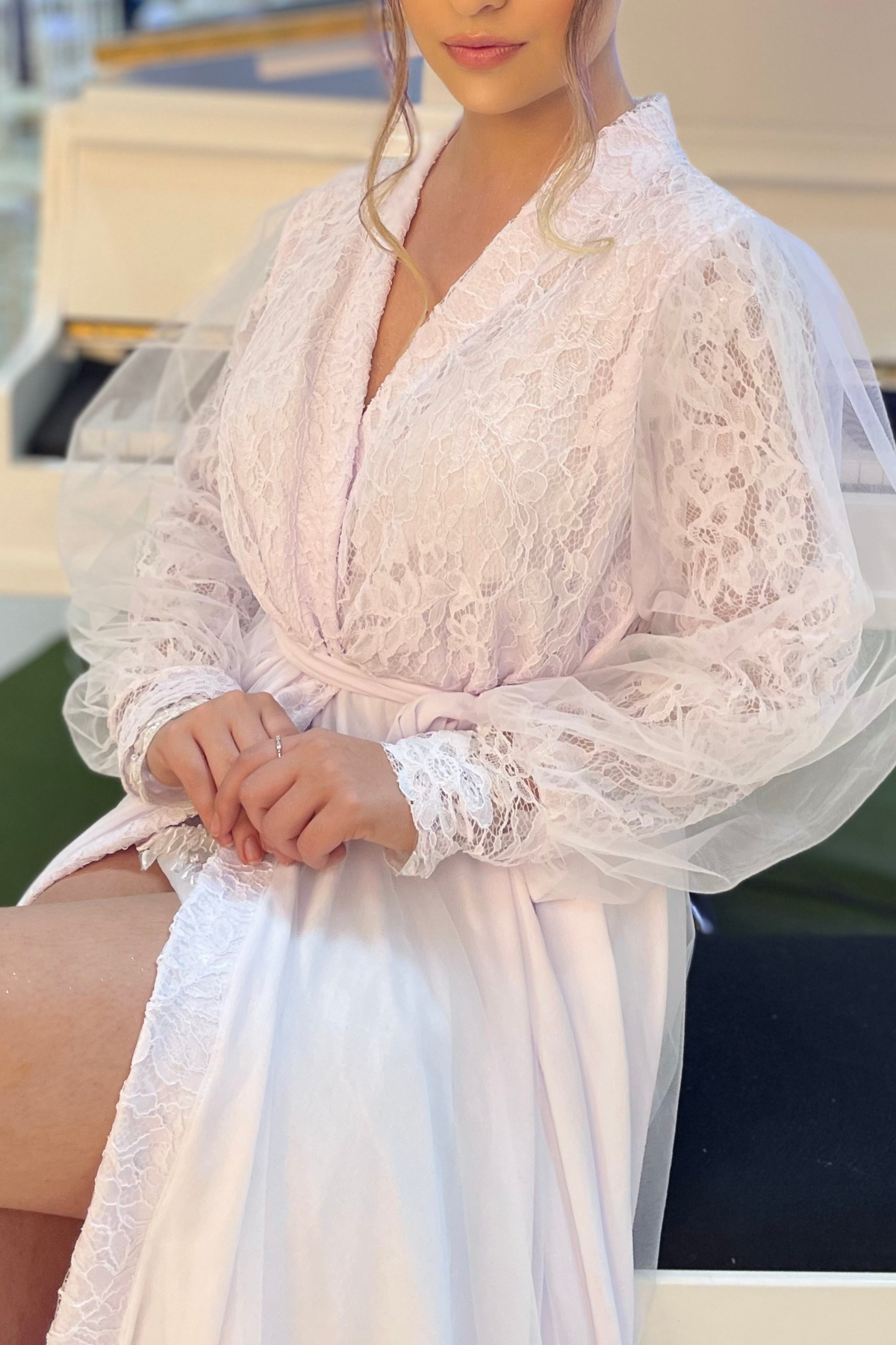 Robe Amore Longo para Noiva com Manga de Renda e Tule Sobreposto