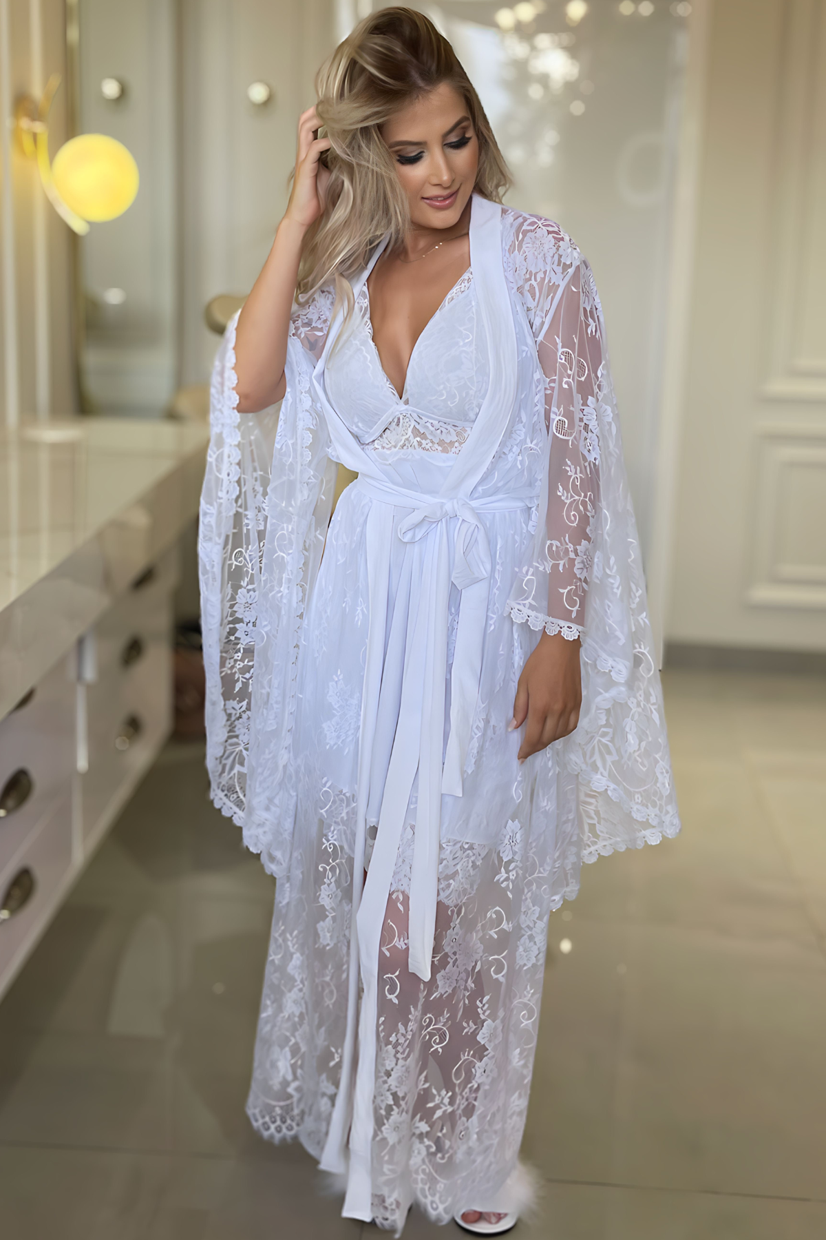 Robe Paris Jolie Noiva em Renda Chantilly Acompanha Camisola