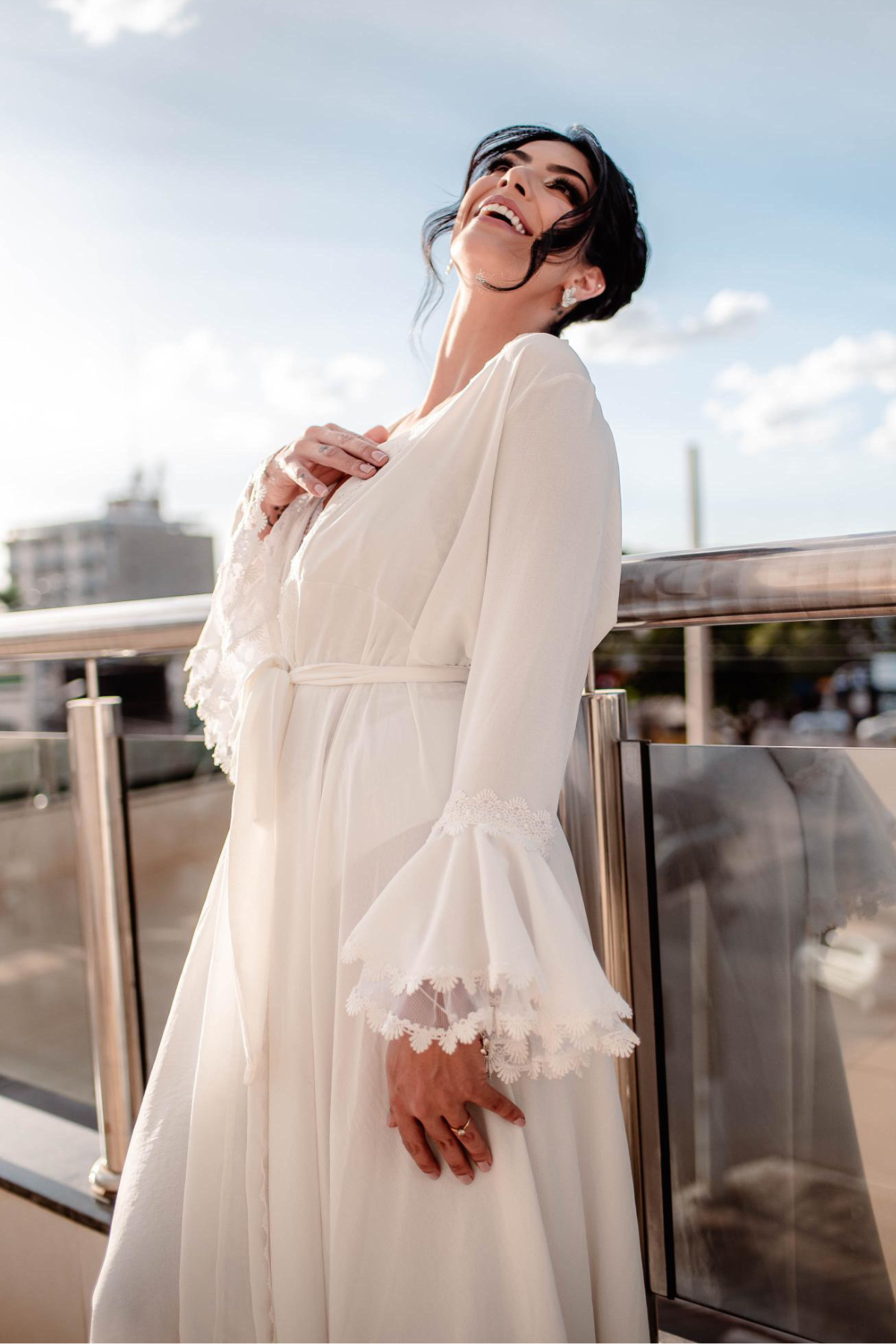 Robe Elza Longo com Manga em Renda Chantilly Elegante para noivas