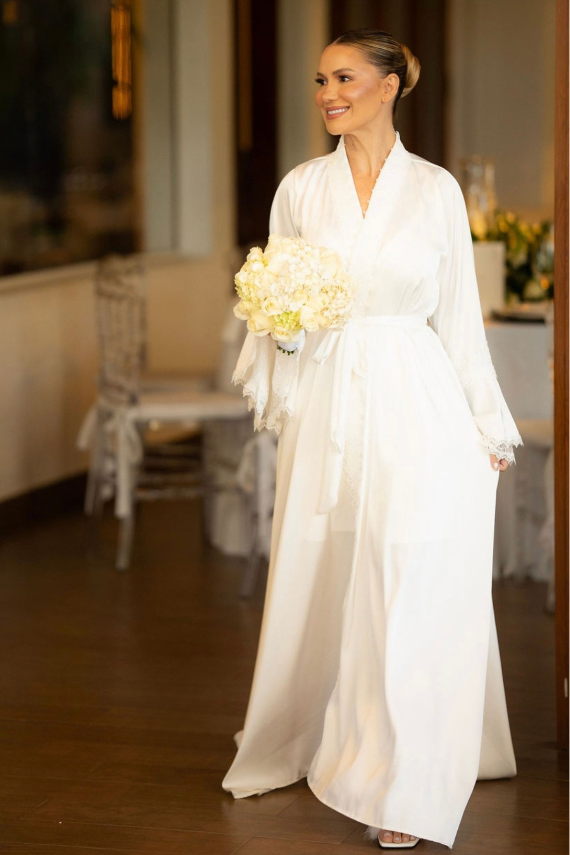 Robe Longo Elza Imperial para Noivas de Luxo