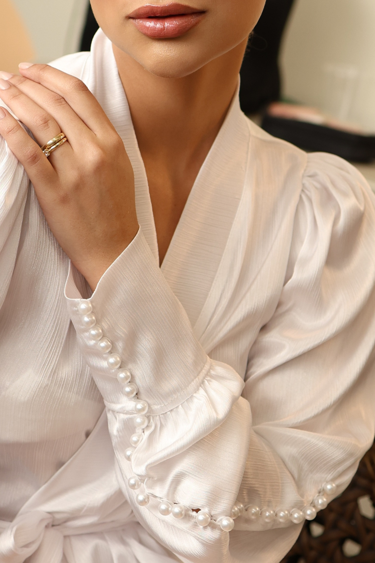 Robe Safira Longo com Mangas Bordadas em Pérolas Exclusivas