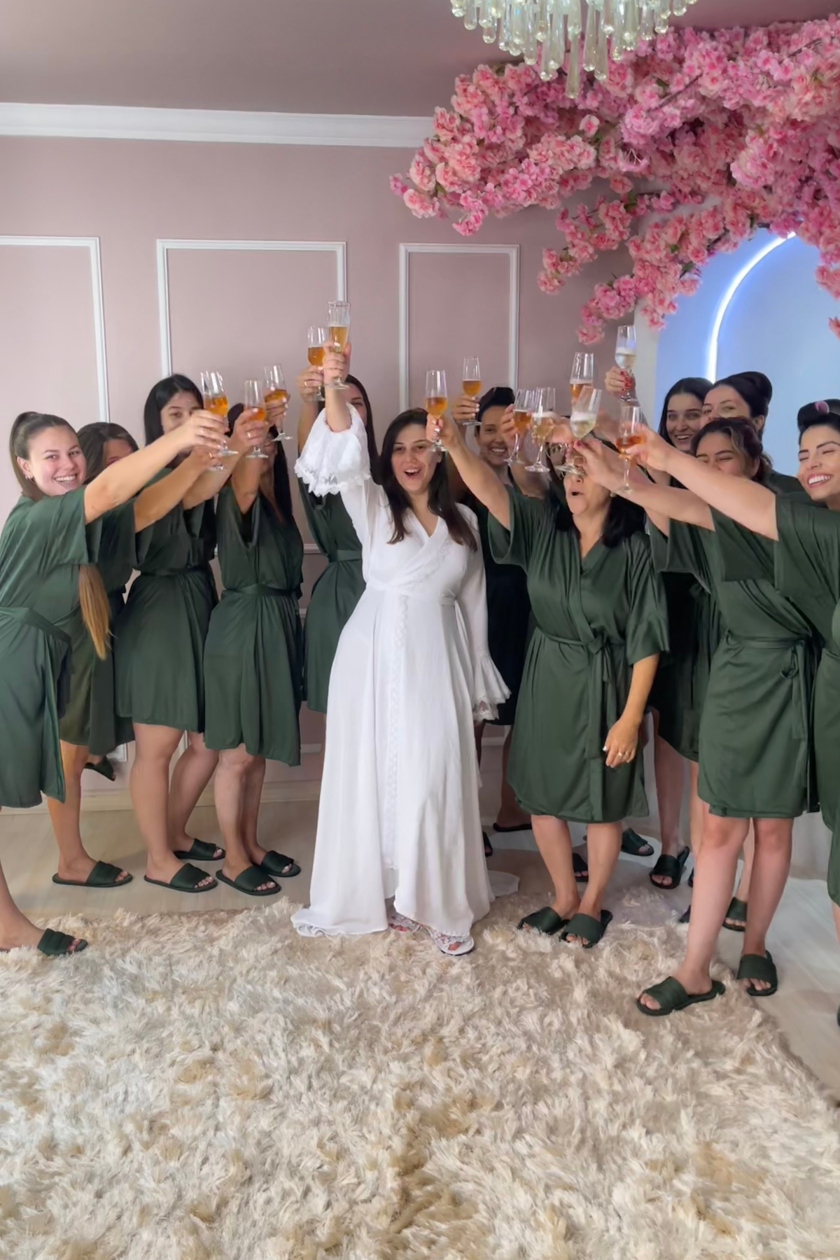 Robe Verde Esmeralda Merida Para Madrinhas e Mães de Noiva Musgo