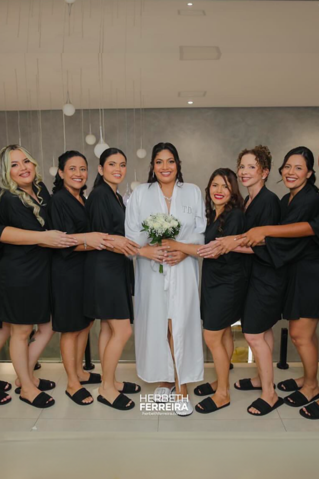 Kit Merida Robe + Pantufa Chinelinho Preto para Mãe e Madrinhas