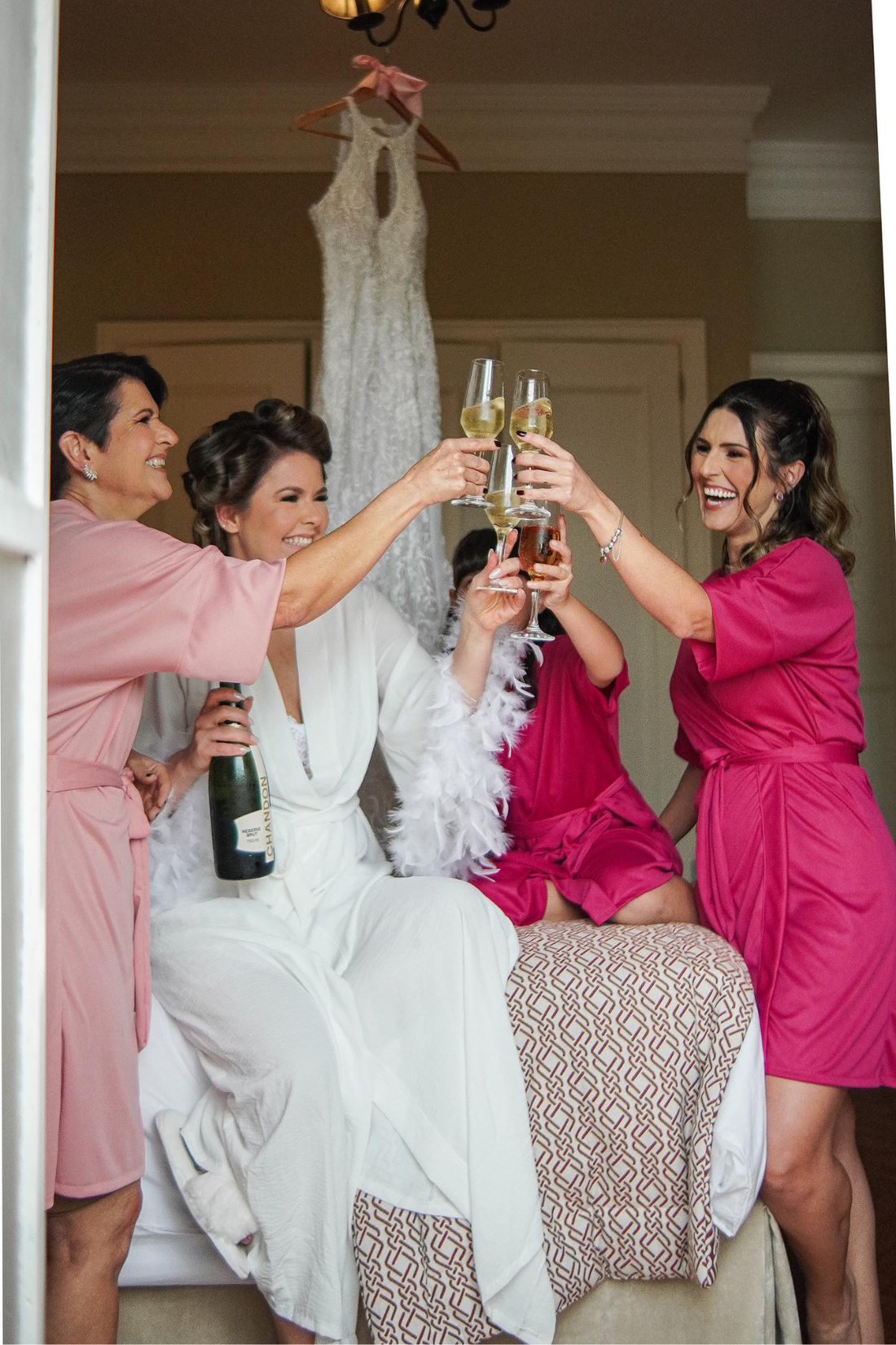 Robe Rosa Pink Merida Para Madrinhas e Mães de Noiva Rosa Choque