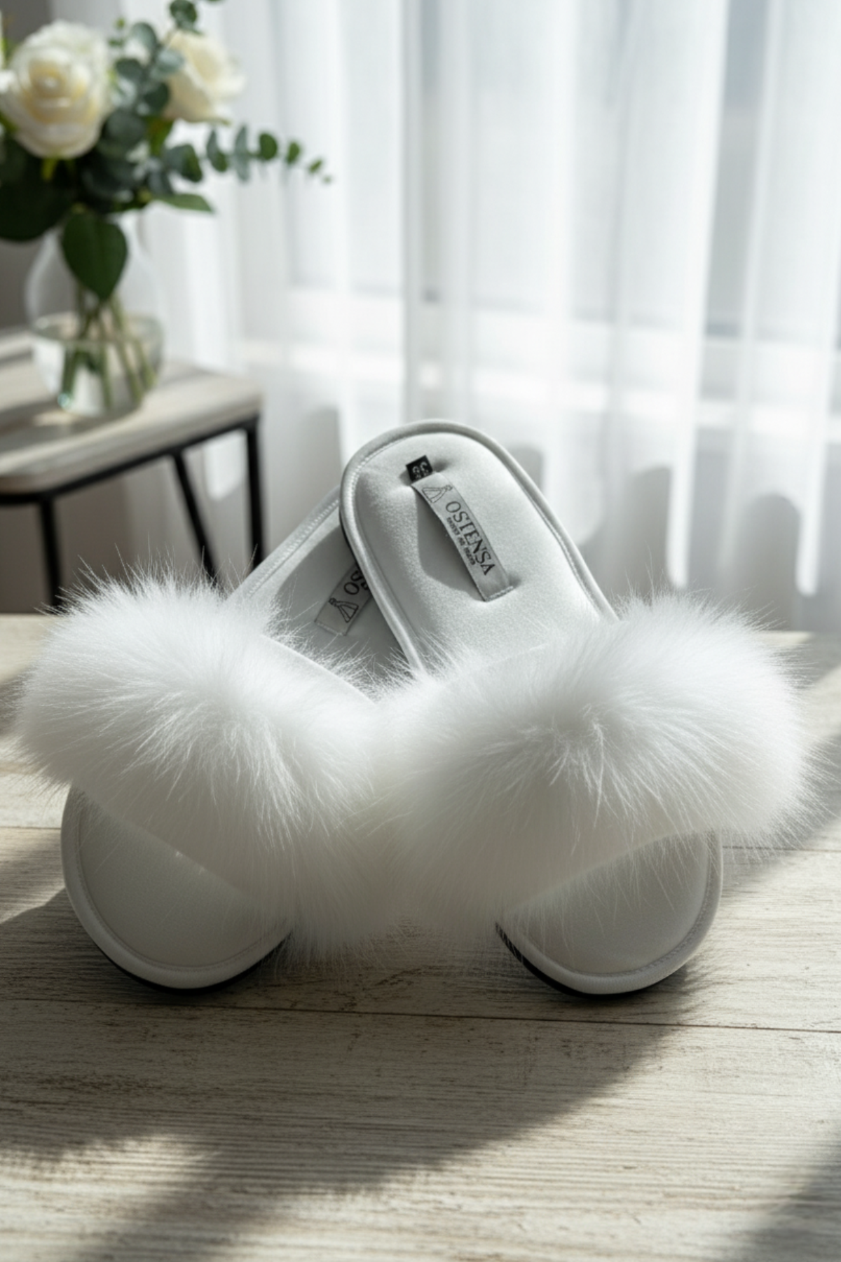 Pantufa Chinelinho Pompom Noiva Velcro Prática de Lavar