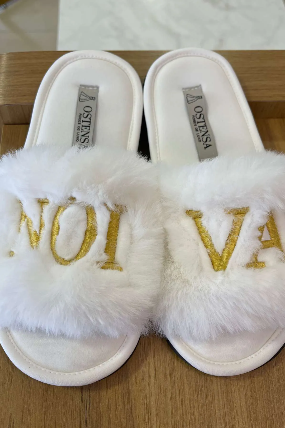 Pantufa Chinelinho Fabi Noiva Pelúcia Macia