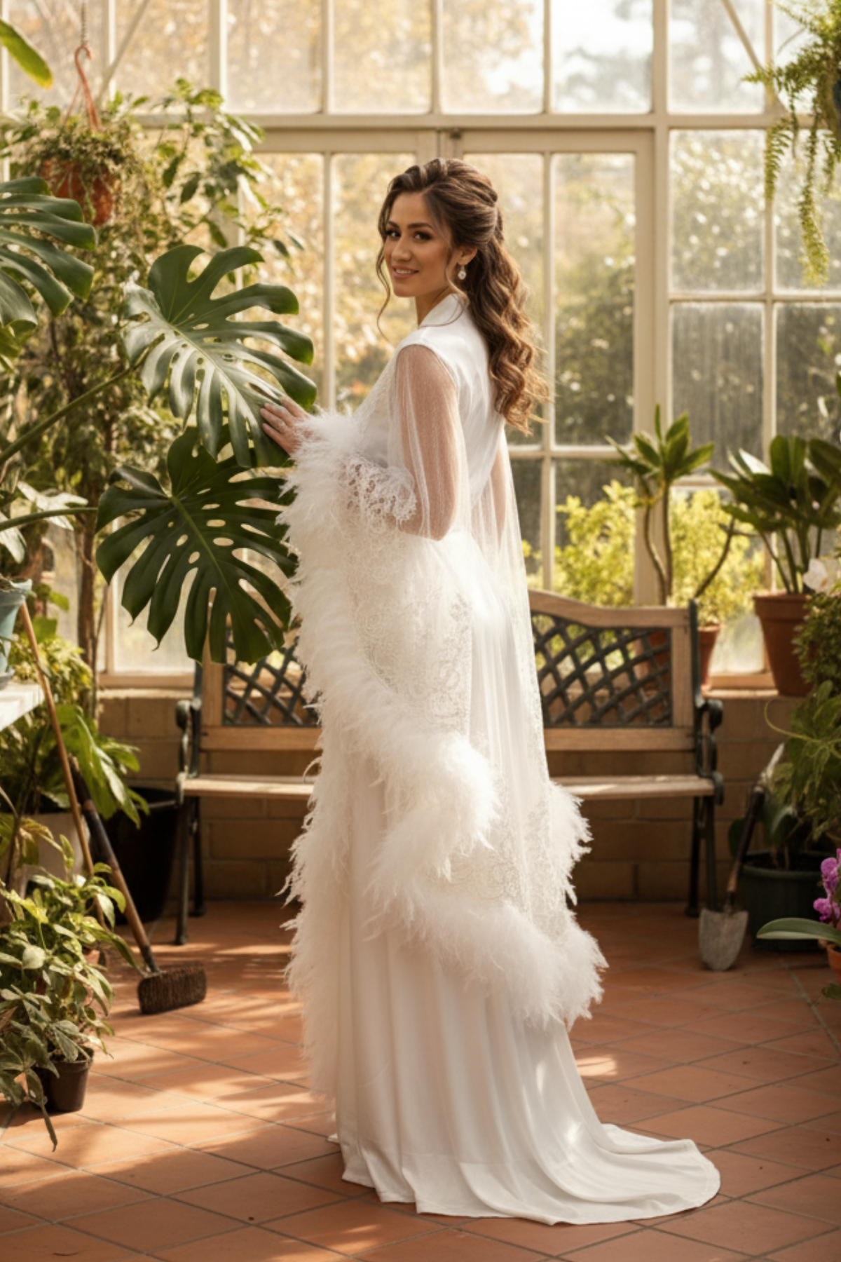Robe de Noiva Anjo II em Tule Longo com Guipir e Plumas Elegantes