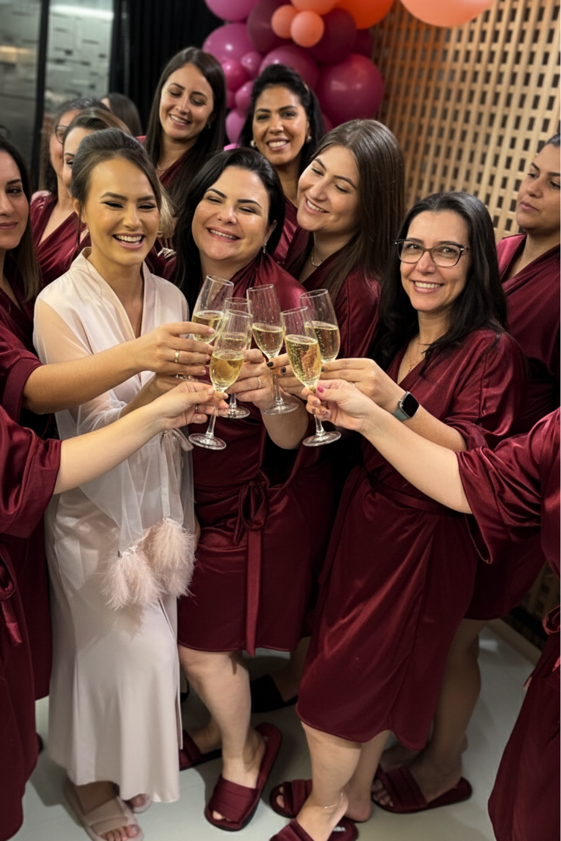 Robe Ceti Bordô Para Madrinhas e Mãe da Noiva Não Amarrota