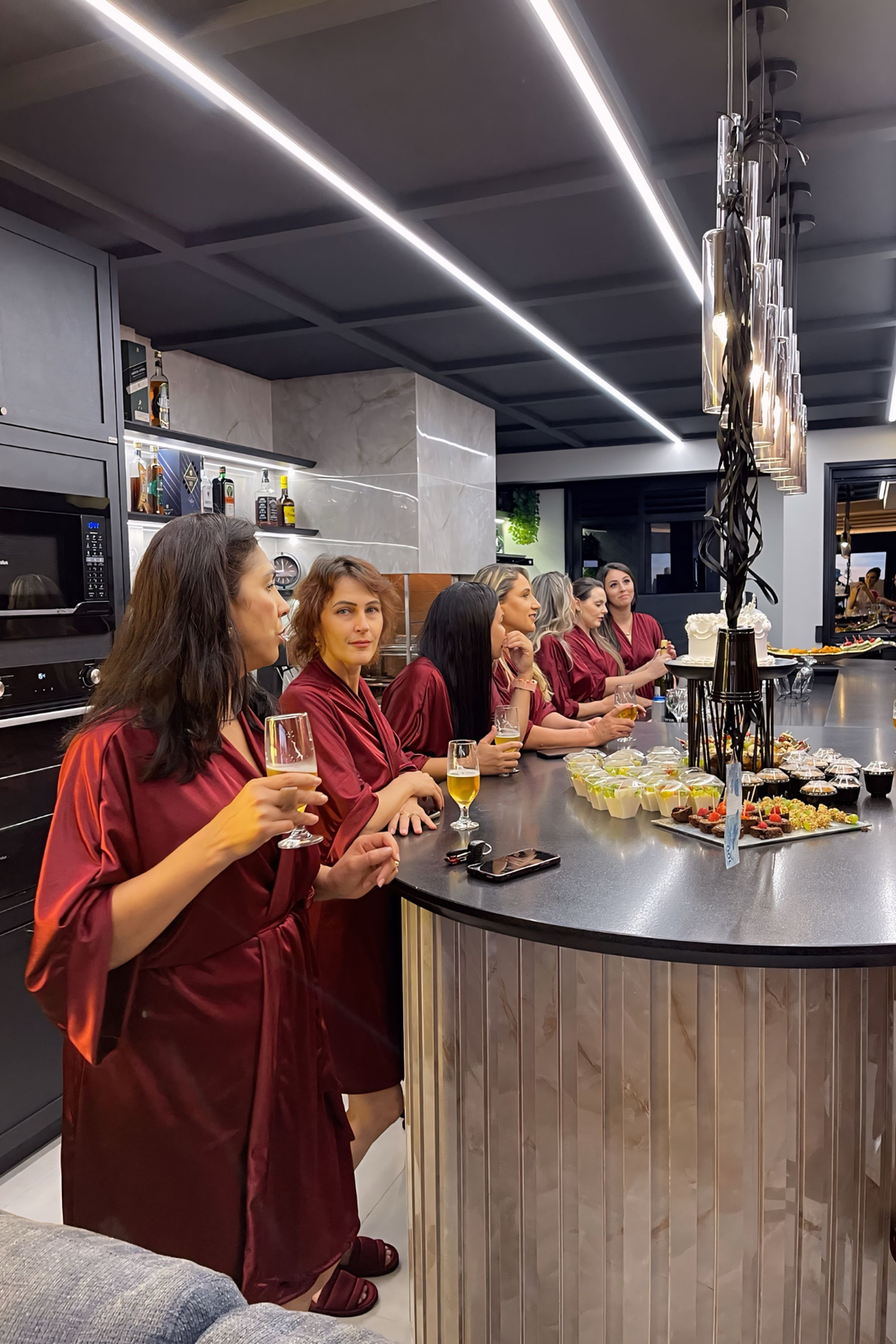 Robe Ceti Marsala Para Madrinhas e Mãe da Noiva Não Amarrota