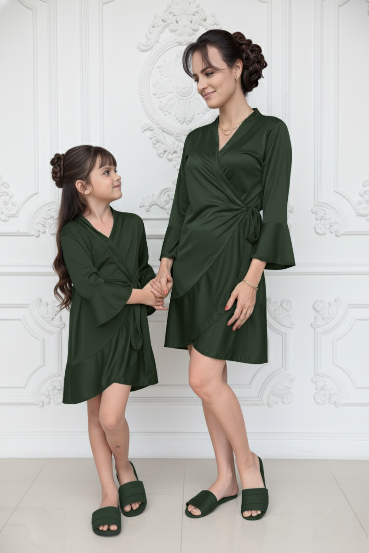 Kit Robe + Pantufa Chinelinho Talita Verde Esmeralda com Babados