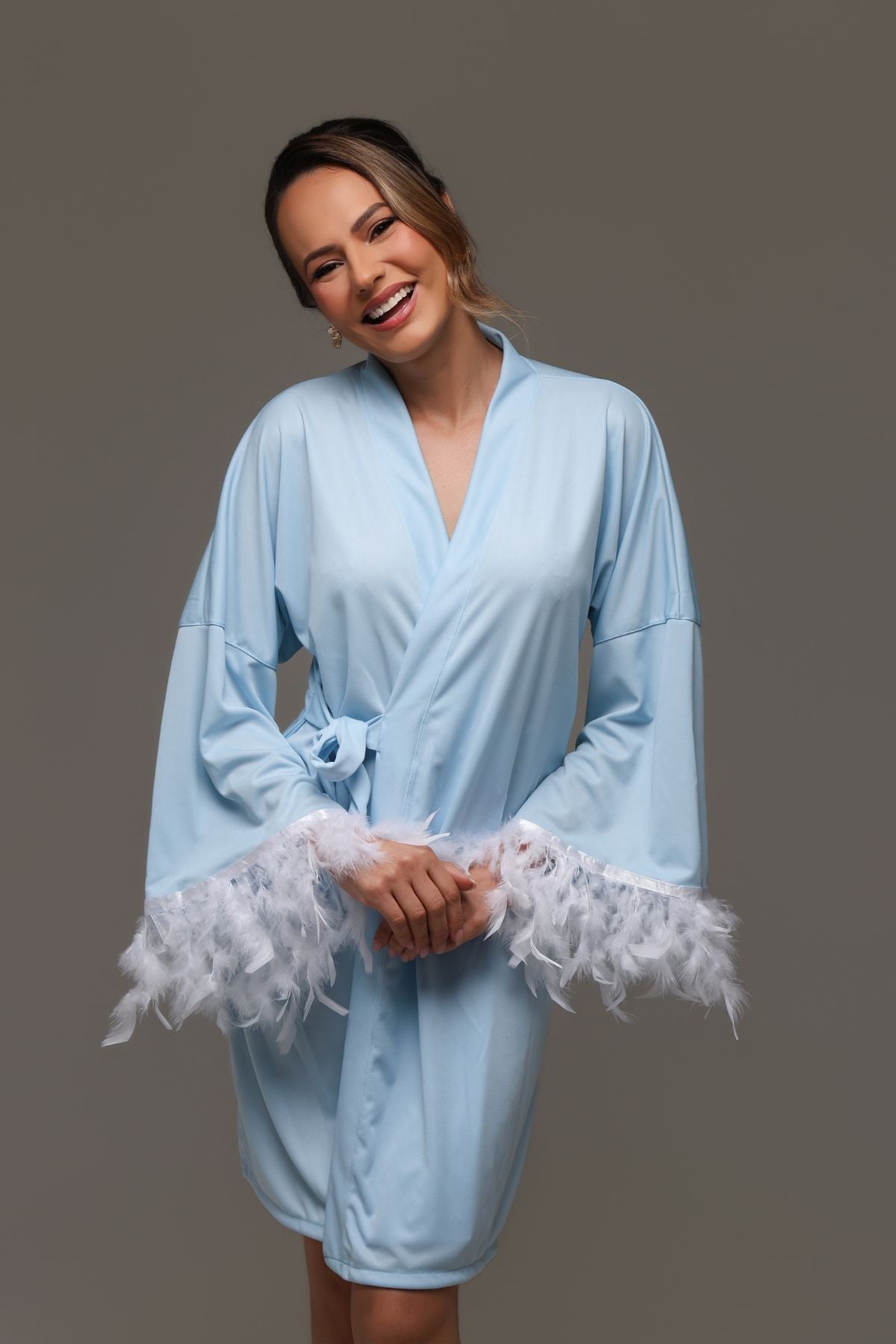 Robe de Plumas + Pantufa Azul Bebe Tati Para Madrinhas e Mães
