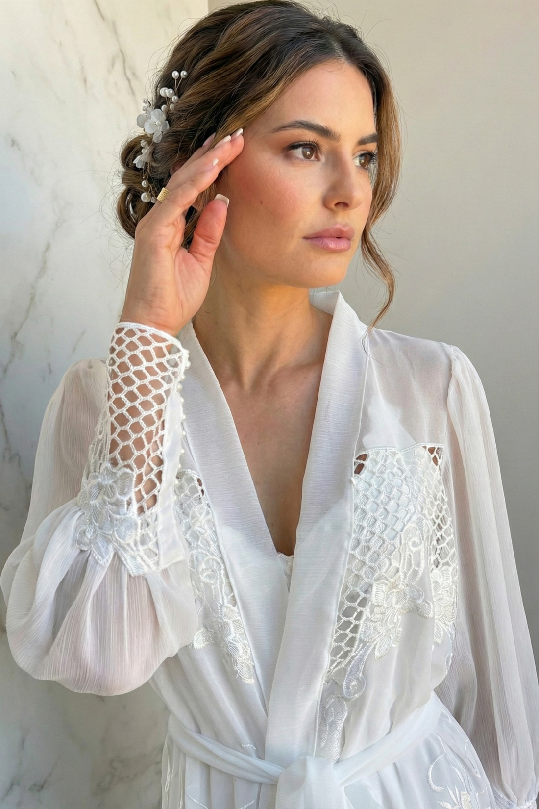 Conjunto Robe de Renda Leonor com Camisola para Noiva Boho