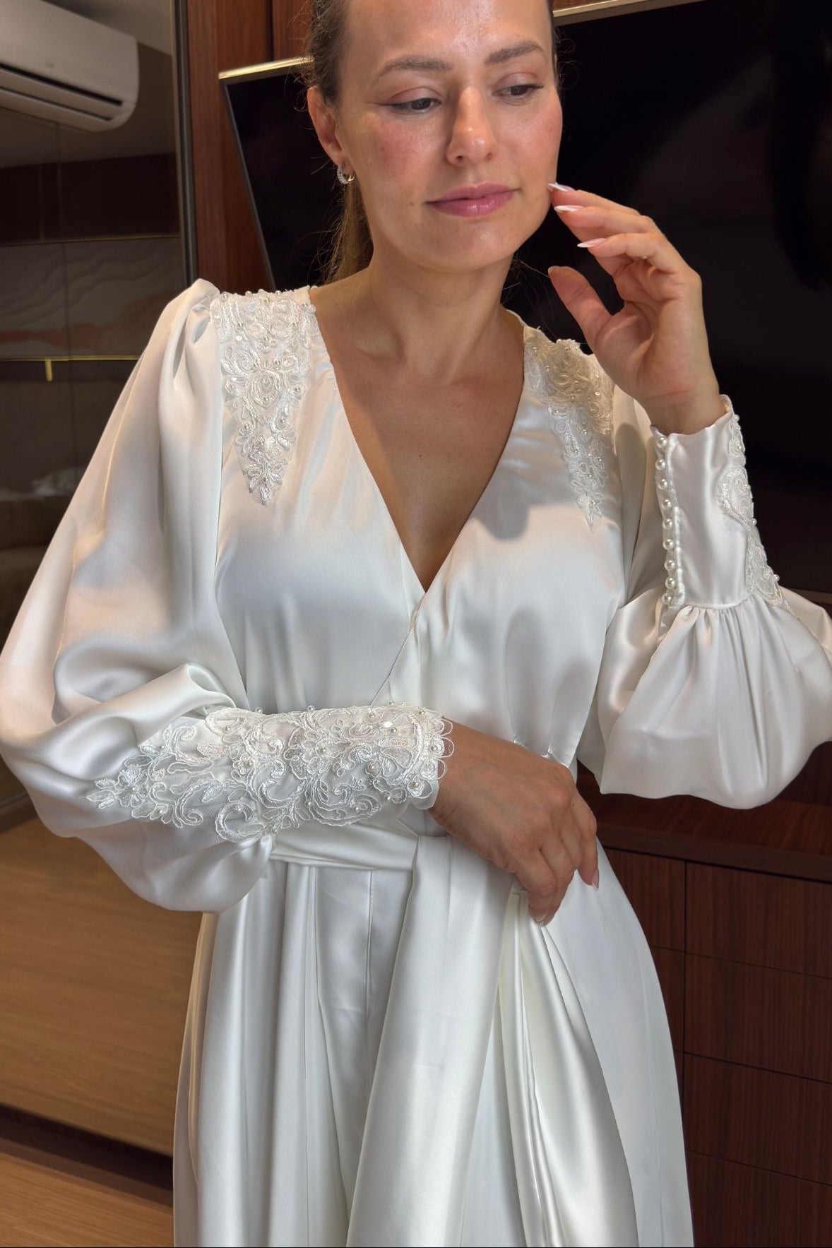 Robe Daiara Bordado em Pérolas para noivas clássicas