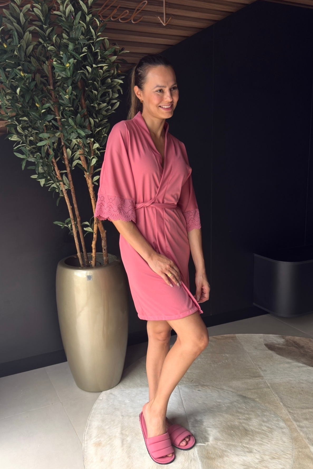 Kit Robe + Pantufa Chinelinho Leticia Rosa Canela com Renda