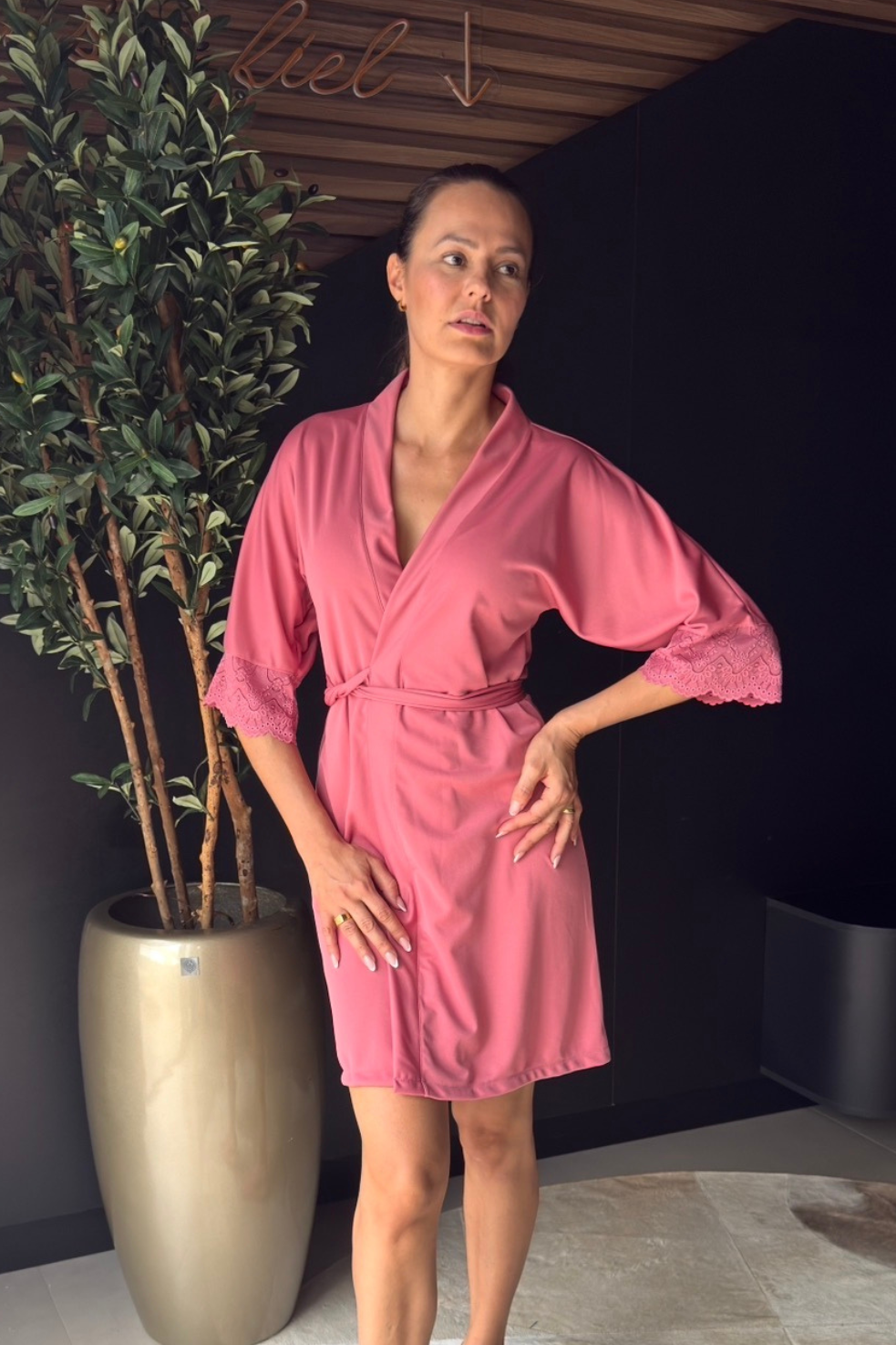 Robe Leticia Rosa Canela com Renda Madrinha Mãe da Noiva e Daminha