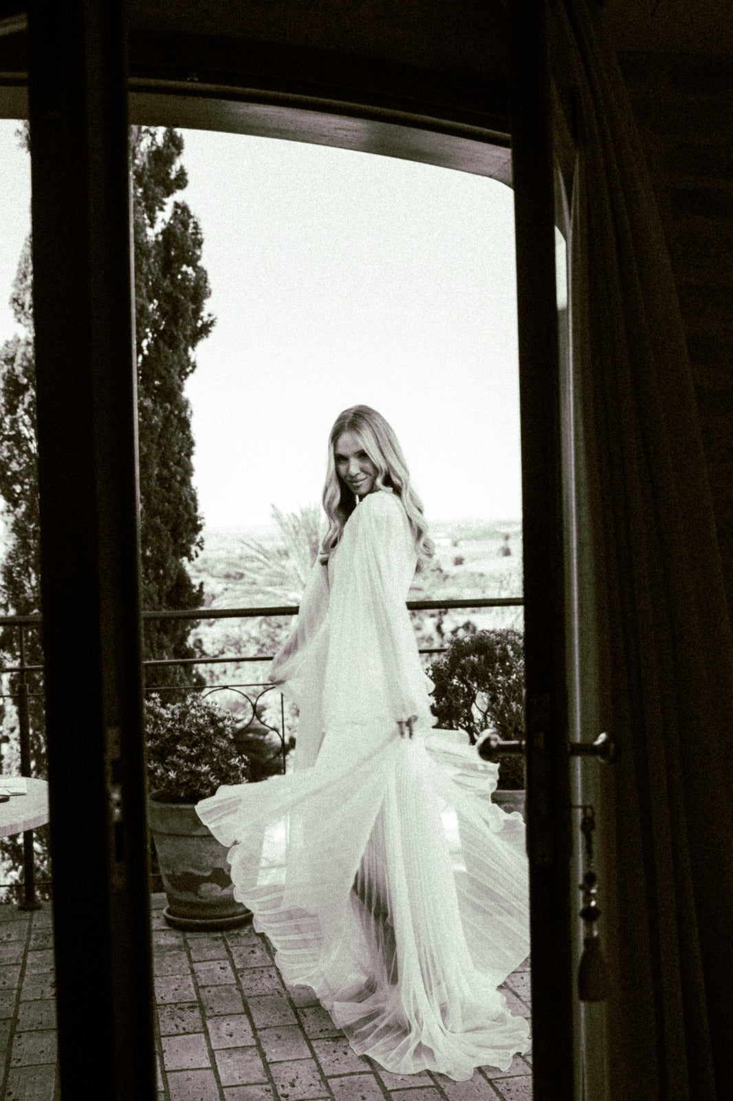 Robe Plisso de Voal Plissado para Noivas Romanticas com Camisola