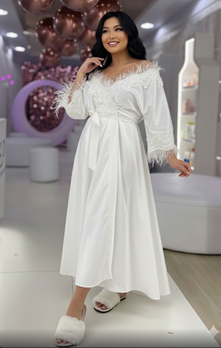Robe de Noiva Lorena Longo com Plumas Luxo e Guipir para dia da noiva