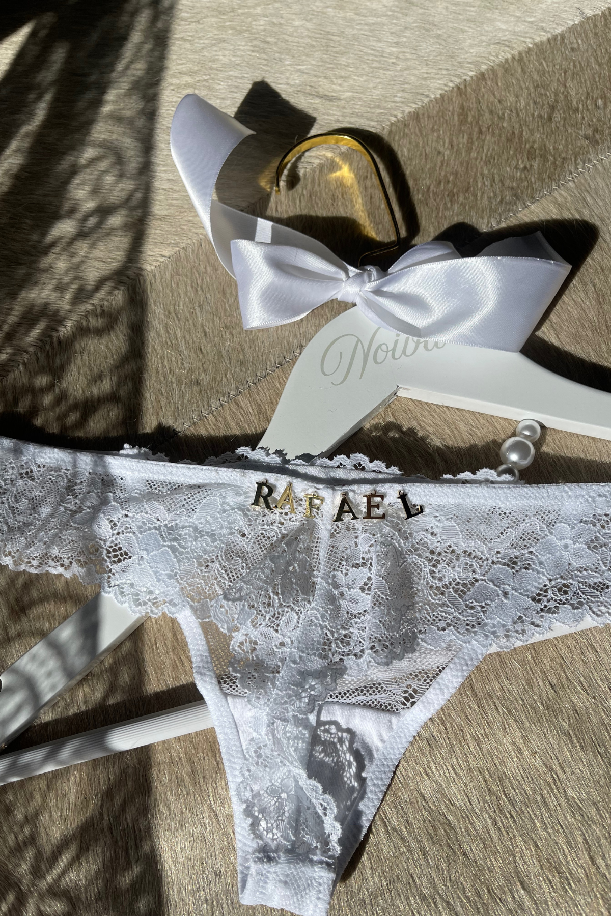 Calcinha de Renda Branca de Fio Personalizada Com Nome