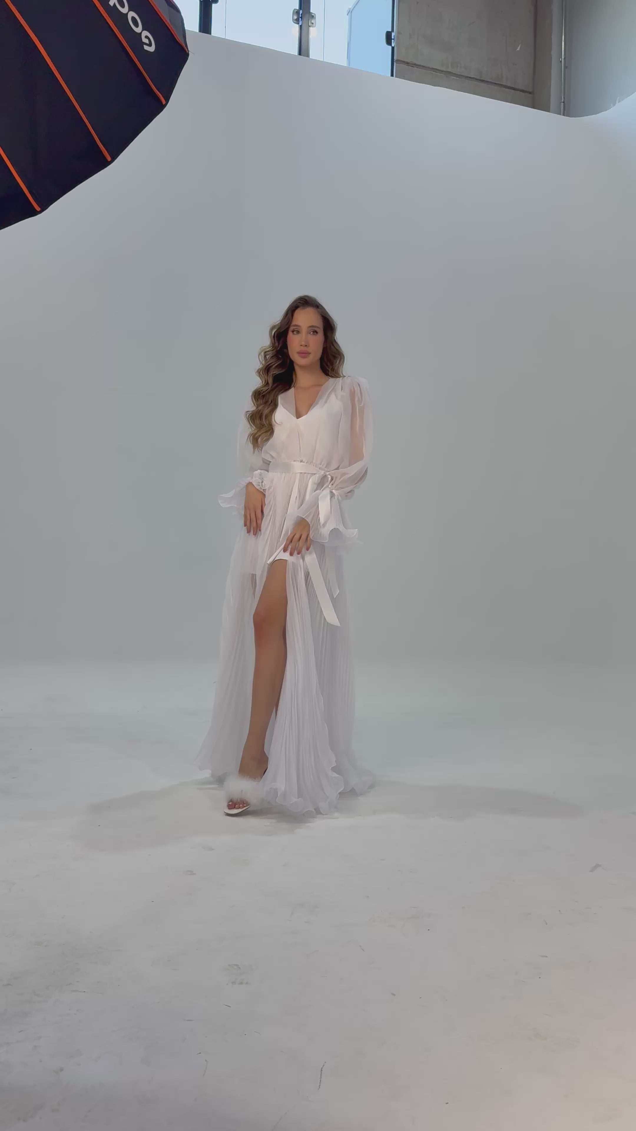 Robe Prisla de Voal Plissado com Camisola para Noivas Estilosas