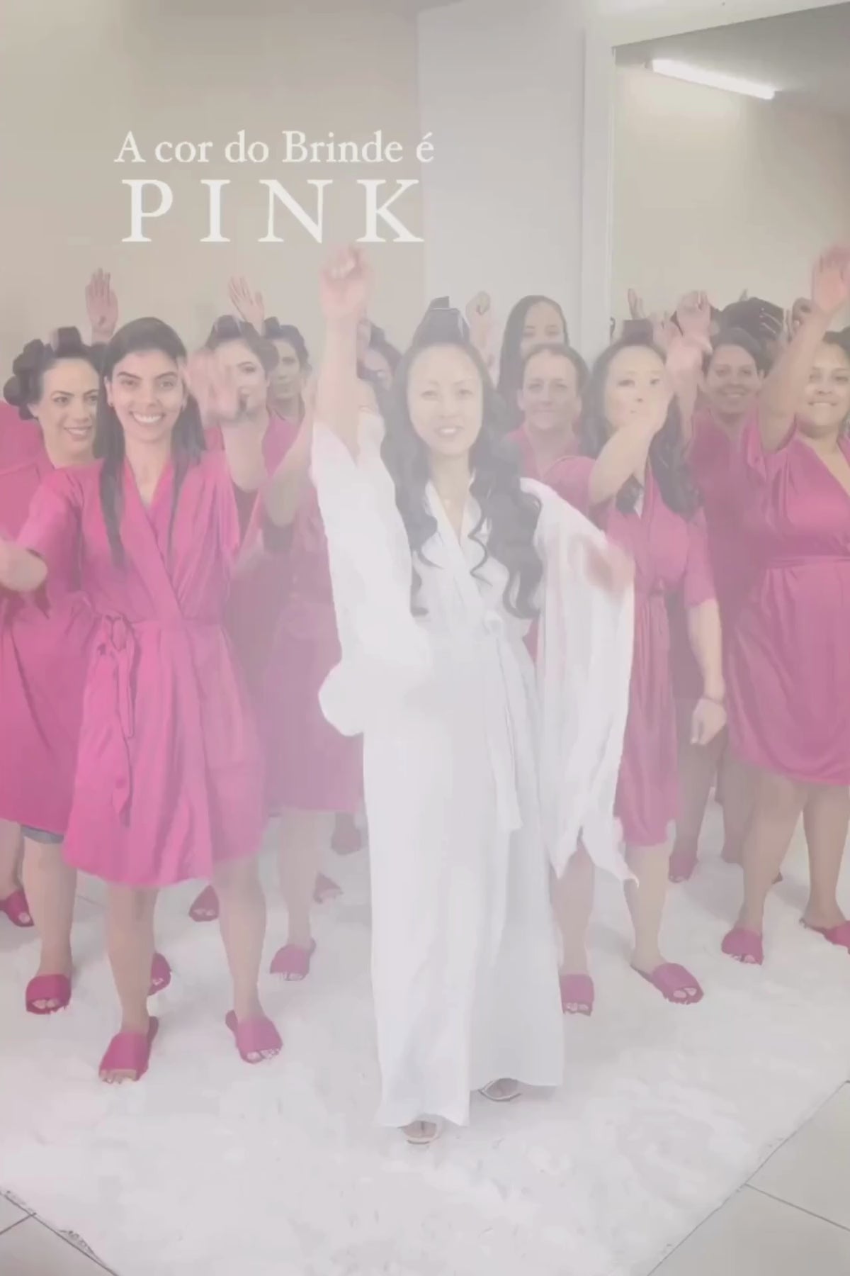 Robe Rosa Pink Merida Para Madrinhas e Mães de Noiva Rosa Choque