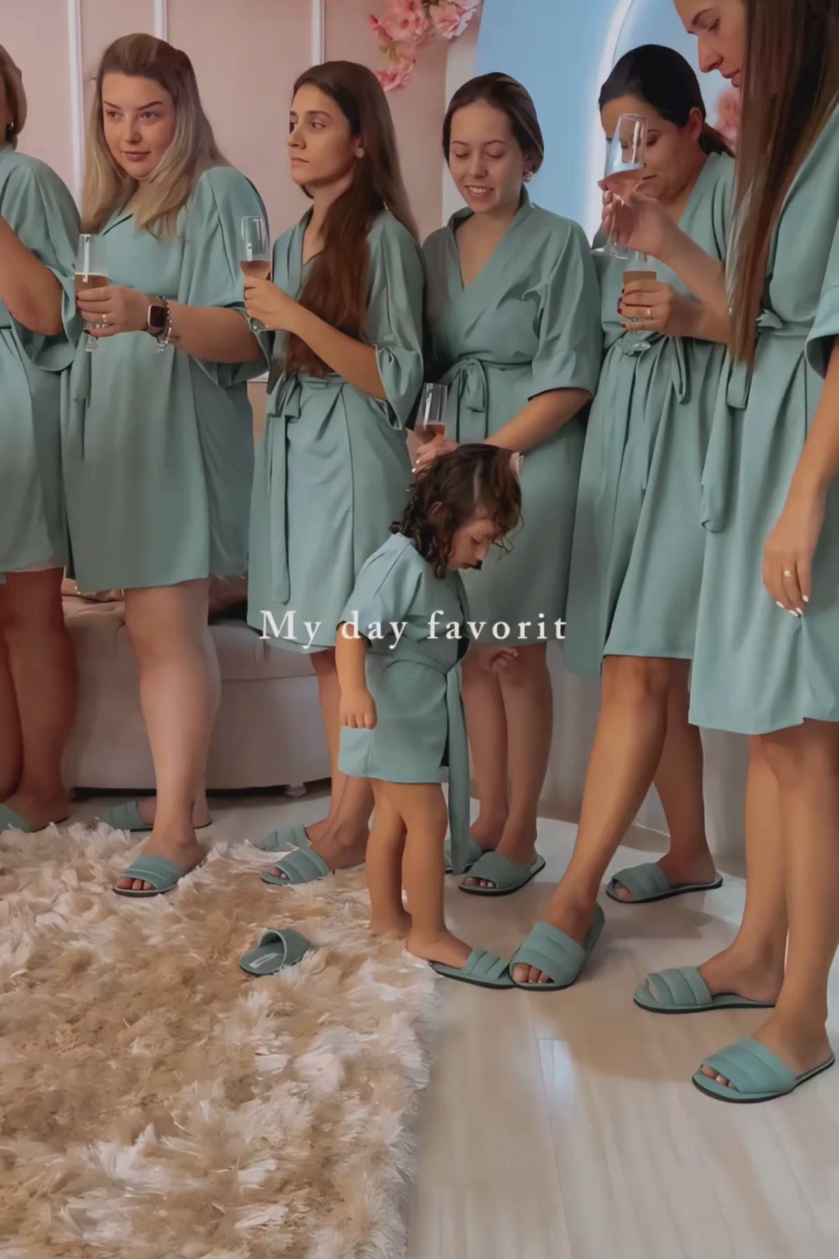 Kit Robe + Pantufa Chinelinho Verde Sálvia para Mãe e Madrinhas