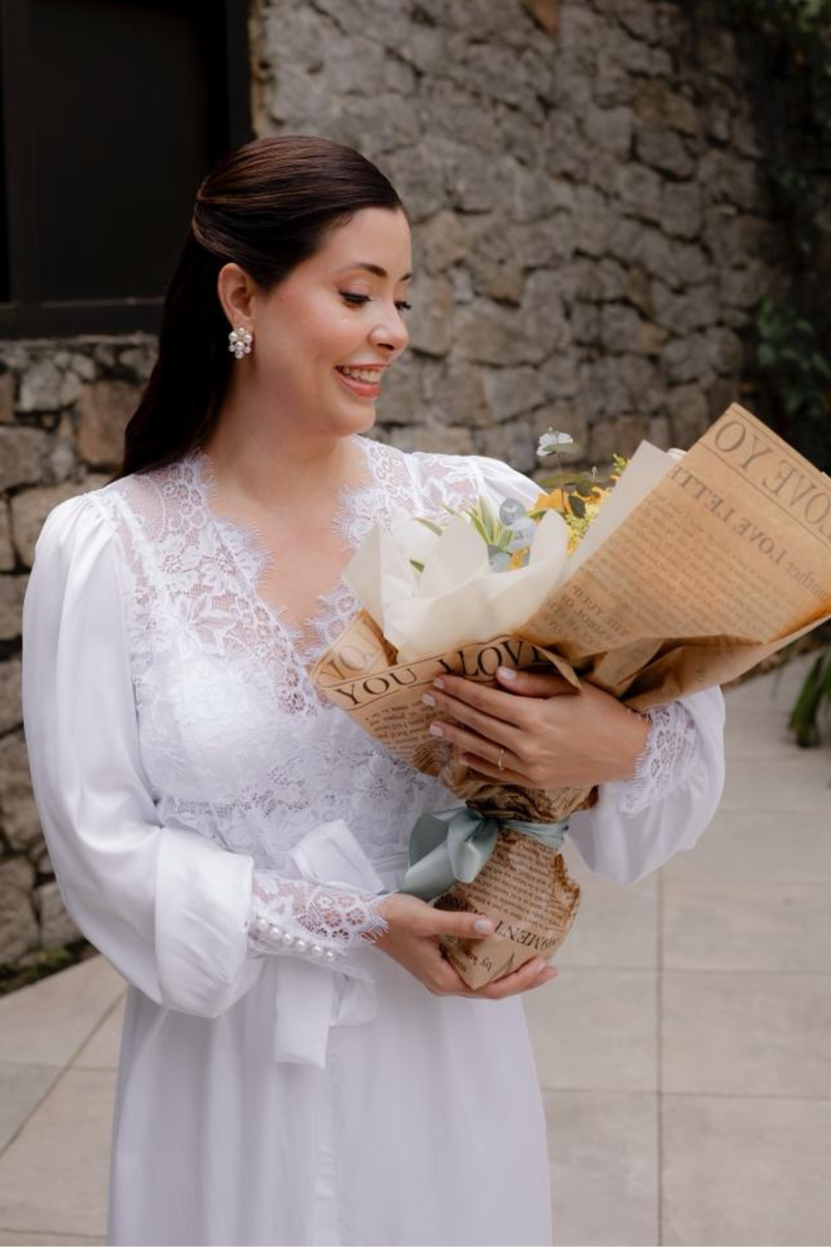 Conjunto Robe Poliana com Camisola em Renda Chantilly para Noiva Romantica