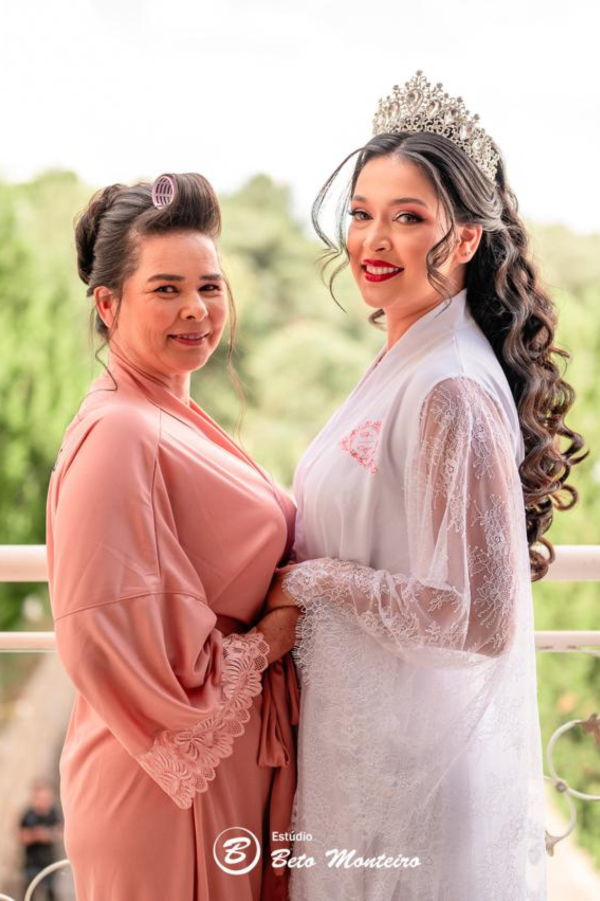 Kit Robe + Pantufa Chinelinho Leticia Rosê com Renda Madrinha Mãe da Noiva e Daminha
